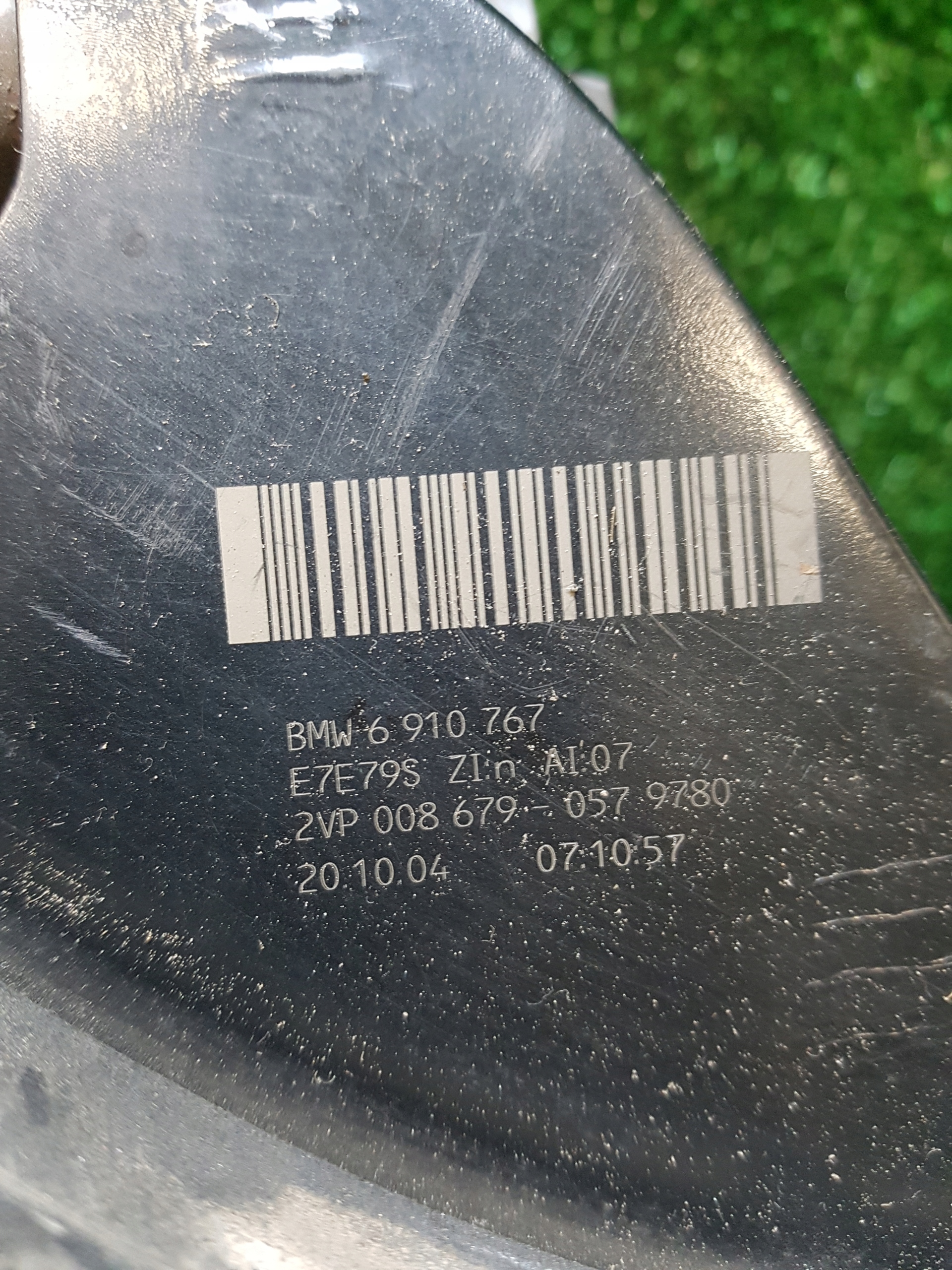light left rear BMW E60