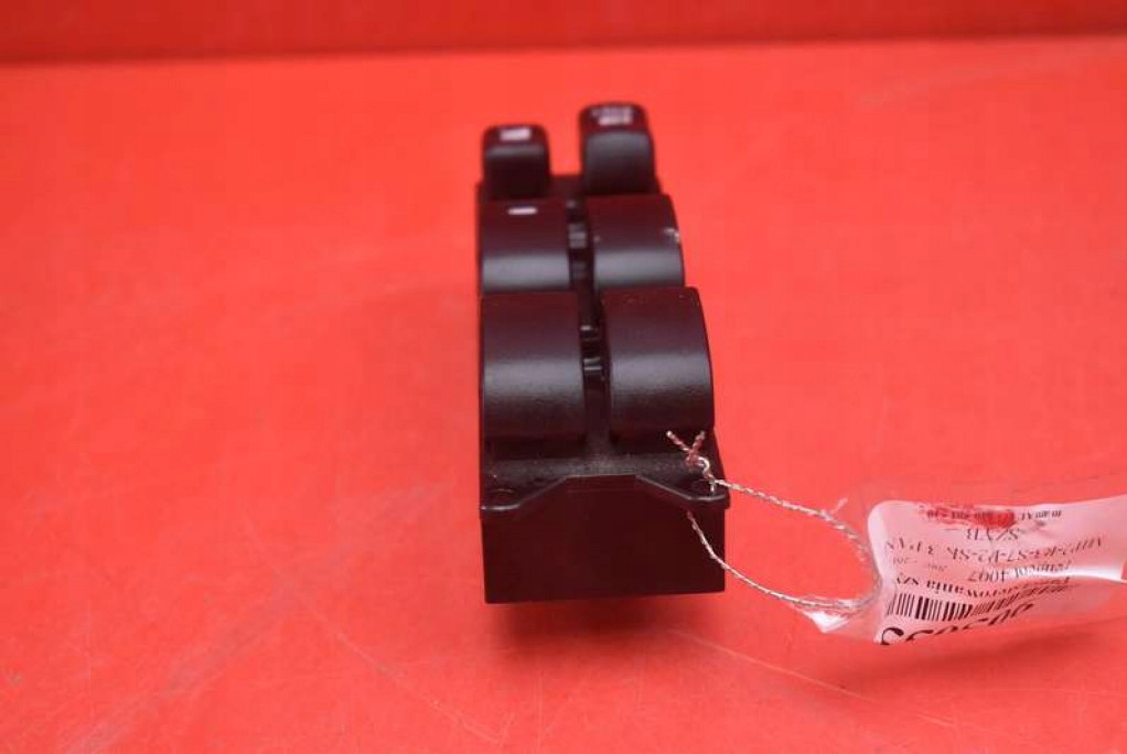 control panel of the window EU 8608A185 PEUGEOT 4007 07-12