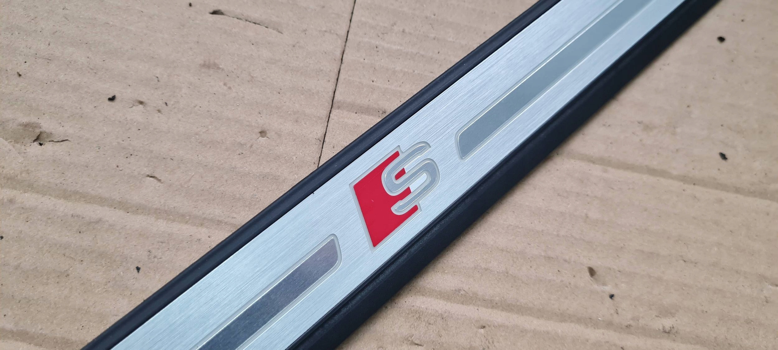 A5 8W S5 moulding LED cap threshold right front 8W0947418A A4 B9 8W