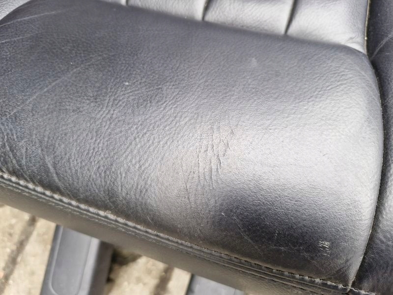 LINCOLN NAVIGATOR II 2 дивана задняя правая кожа