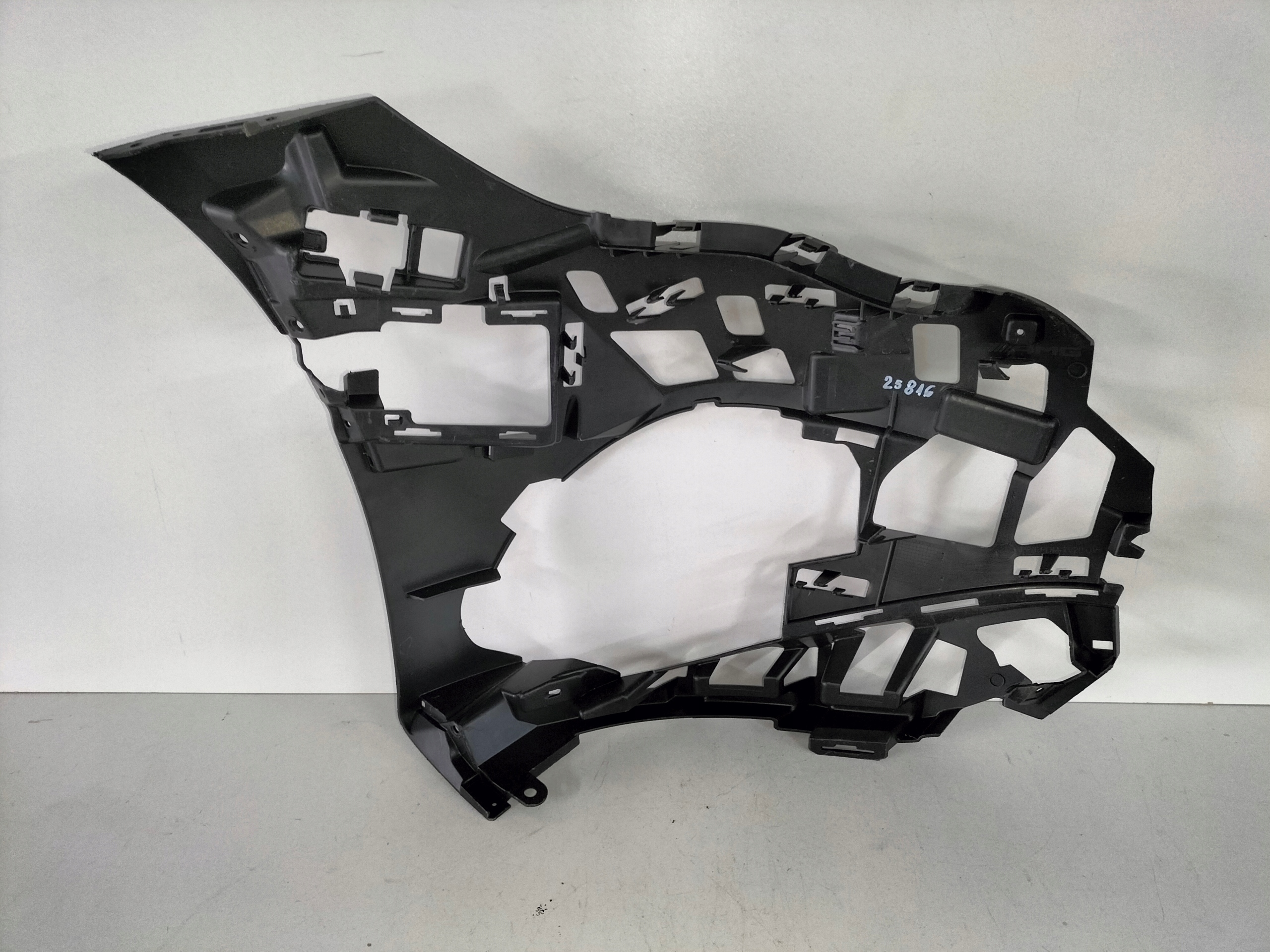 support front left MERCEDES E KLASA W214 22- AMG GT