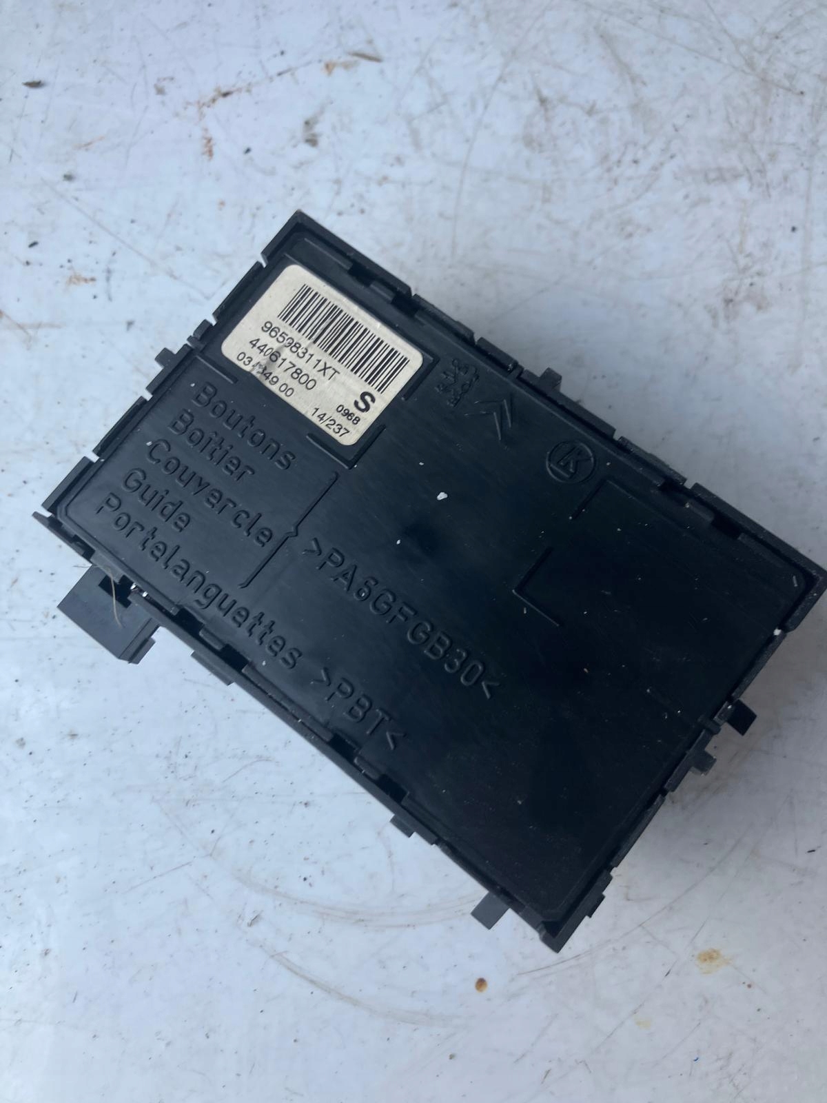 PANEL switch seat left front PEUGEOT 308 T9 96598311XT