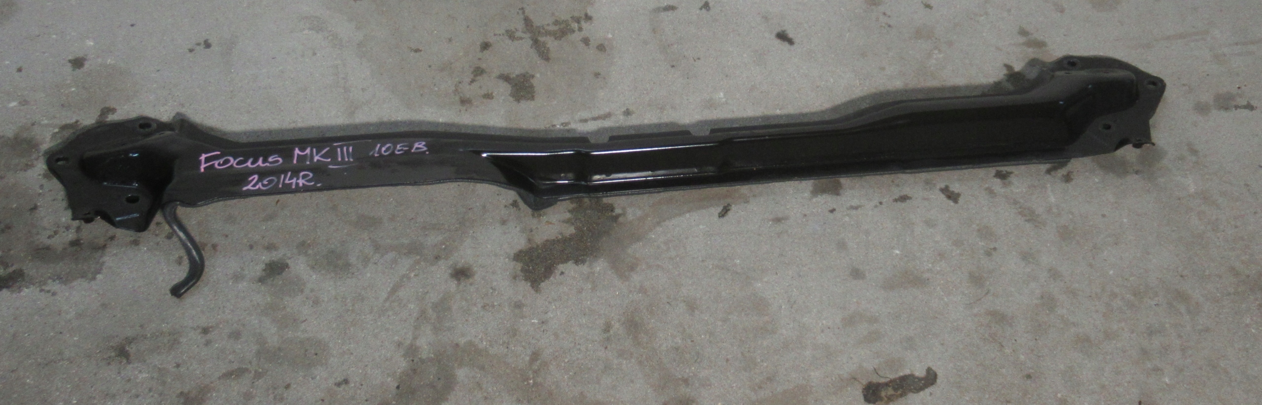 FORD FOCUS MK3 brace pillar sider