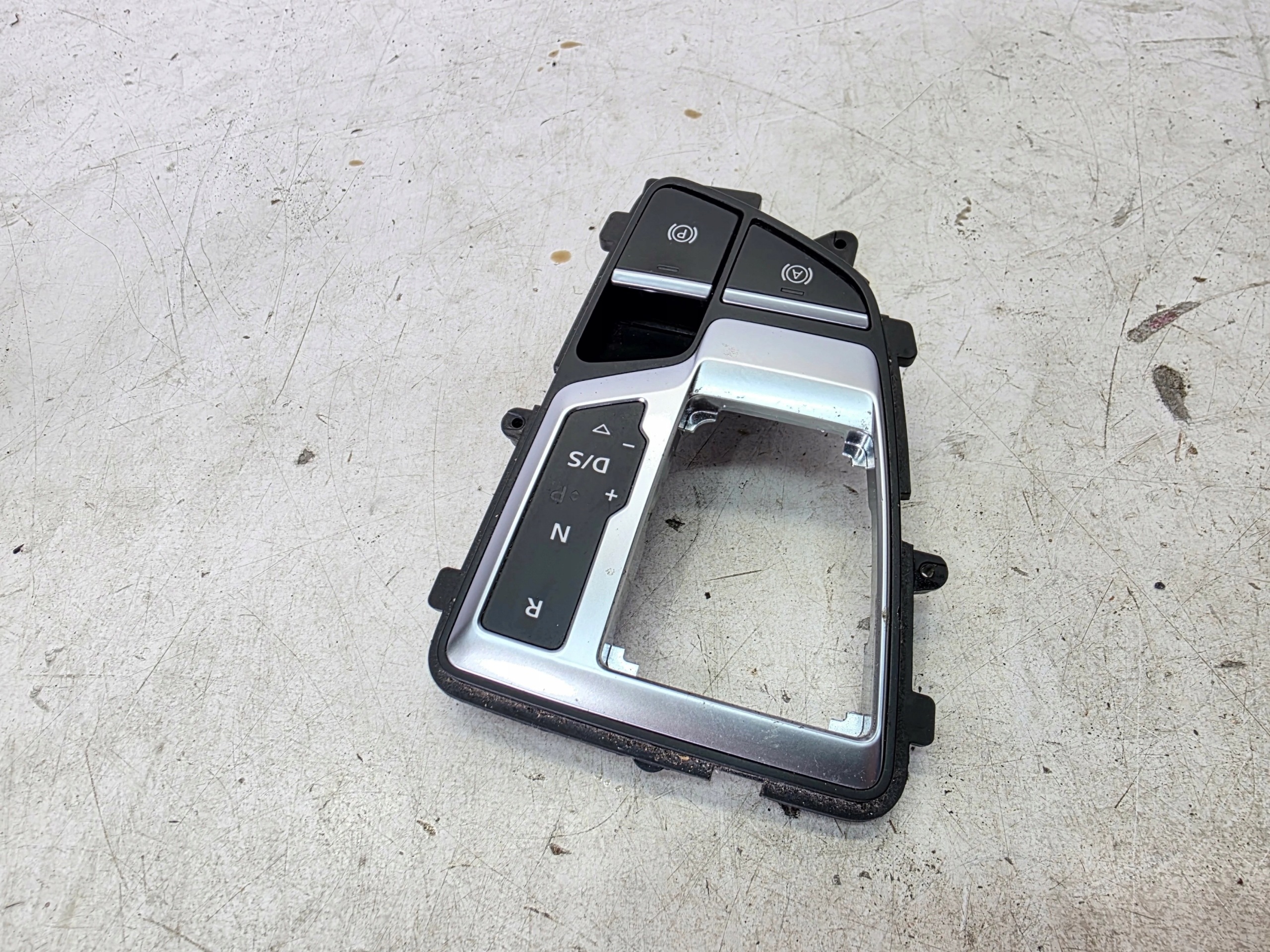 RAHMEN der Kulisse Schalt getriebe AUDI Q7 4M 4M2713111F