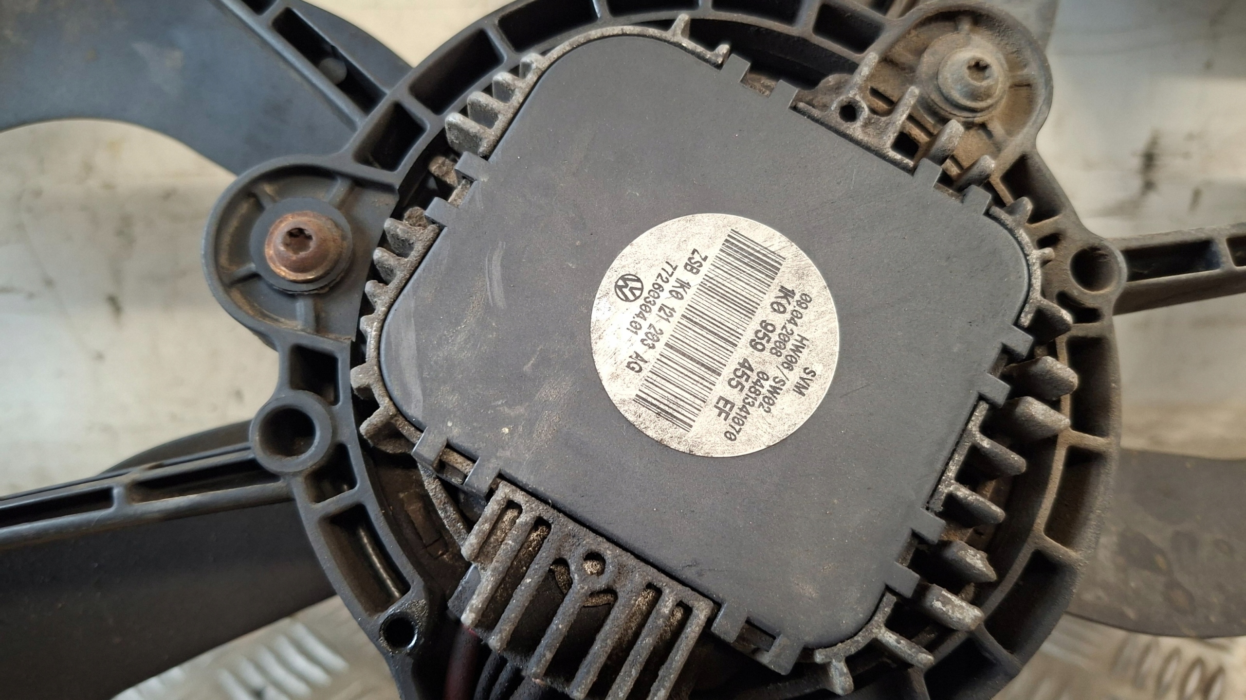 ventilátor chladiče SKODA OCTAVIA II 1.9TDI