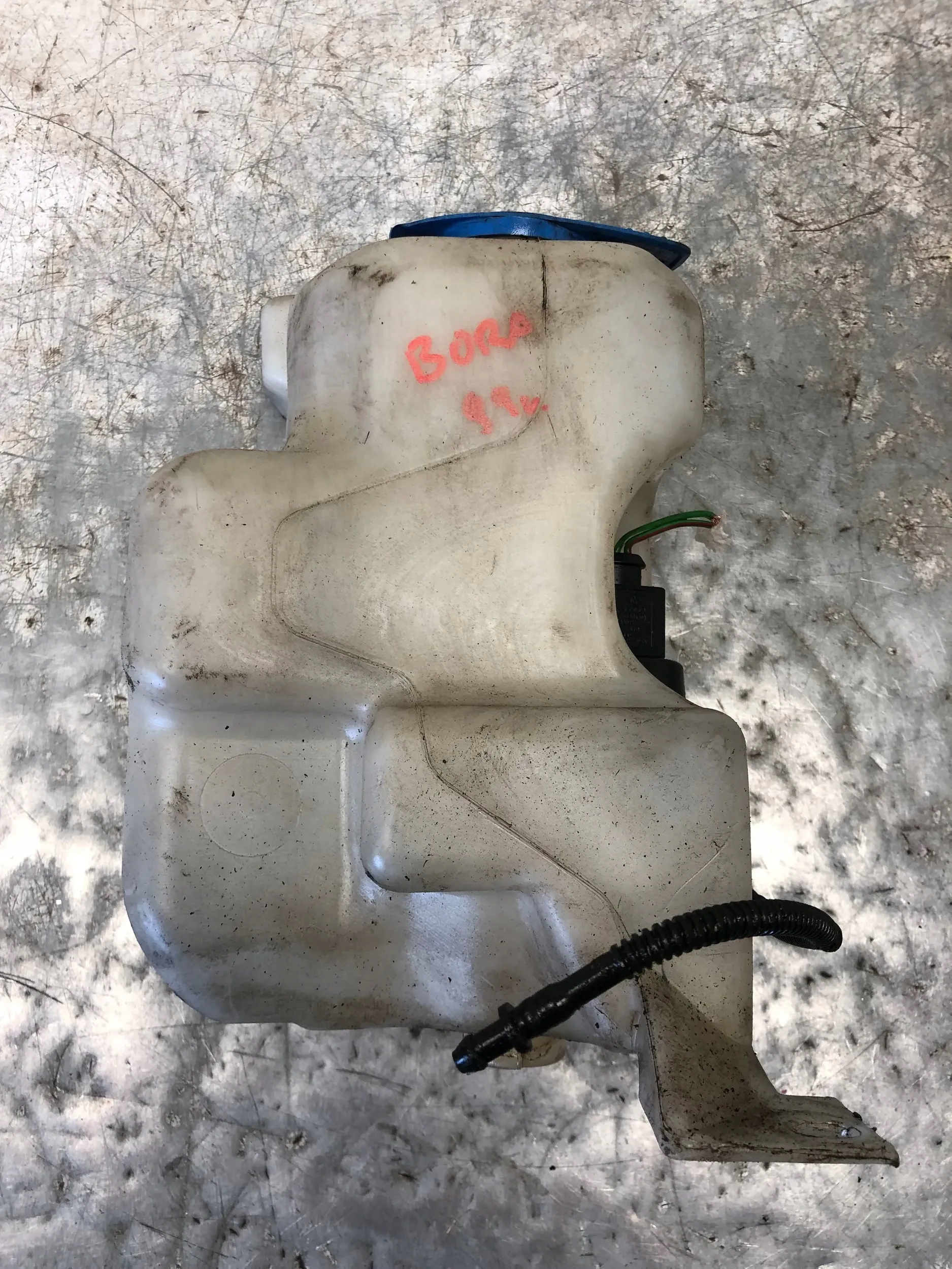 washer fluid tank VW BORA 1J0955453