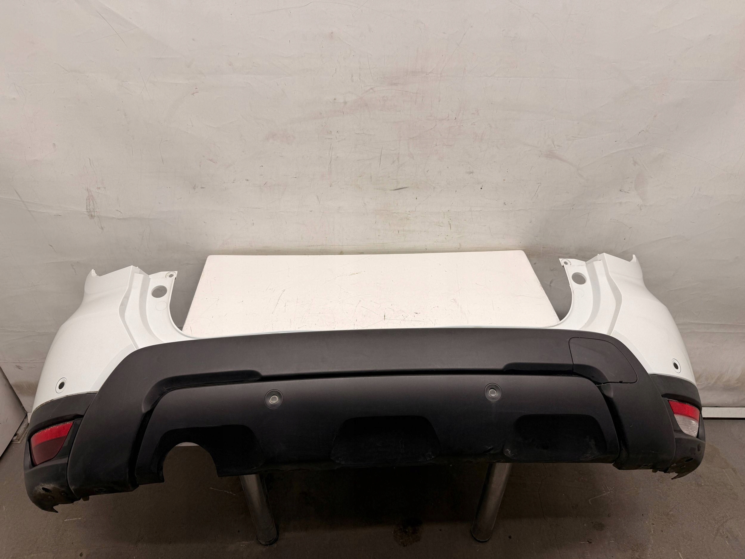 Dacia Duster II bumper rear part rear 4x PDC DV369