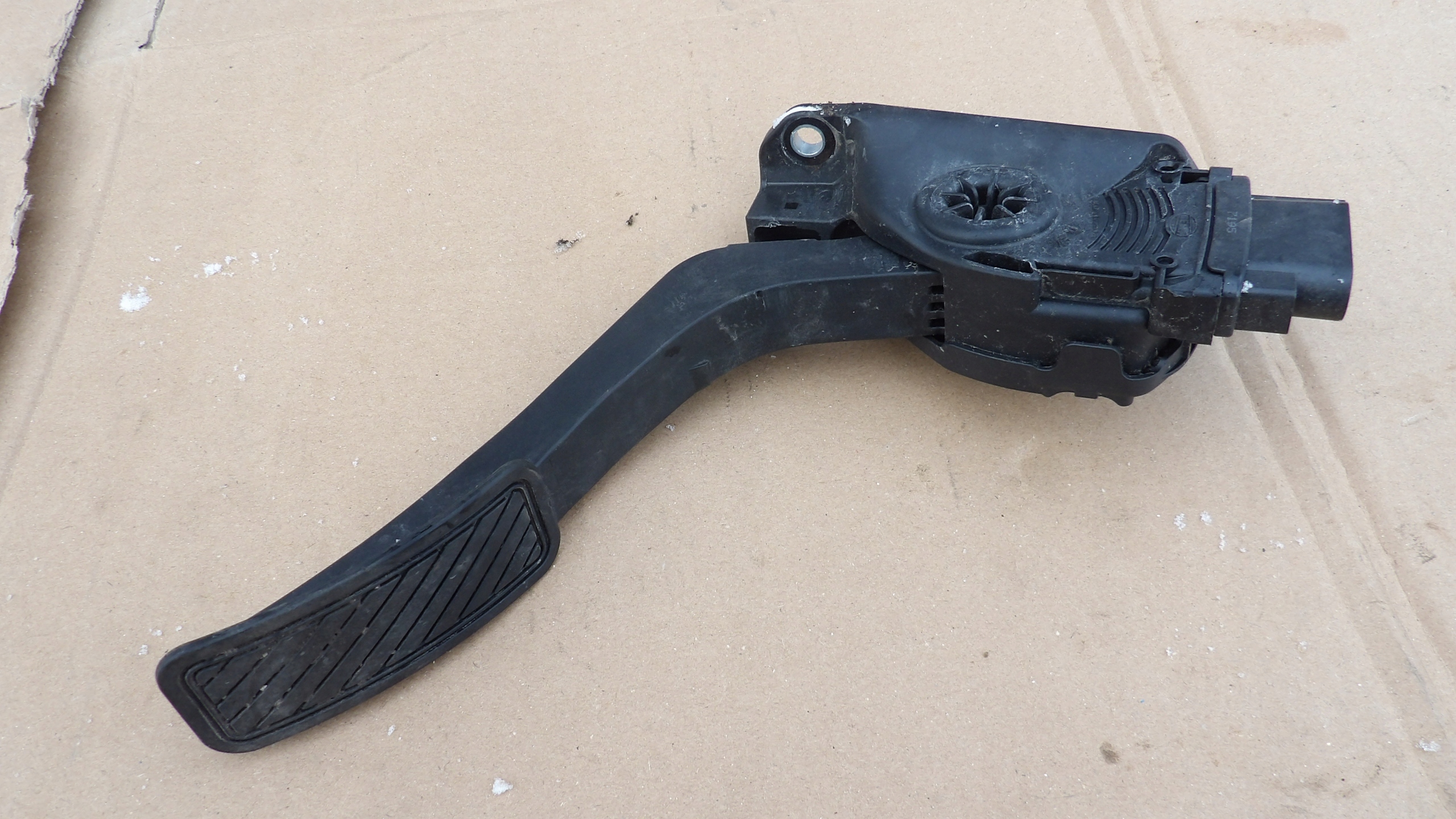 FORD FIESTA MK7 B-MAX 1.0 1.25 1.4 accelerator pedal potentiometer