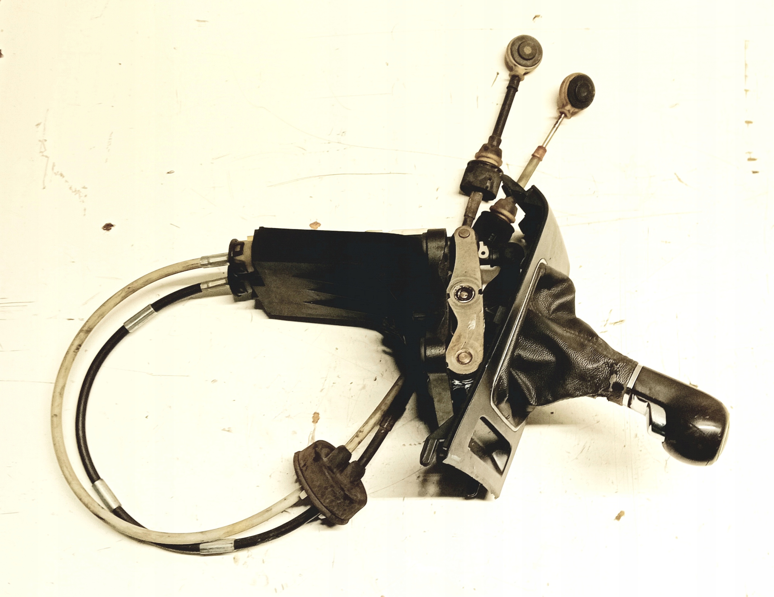 Levier de vitesse Câble Engrenage OPEL ZAFIRA B 55351948