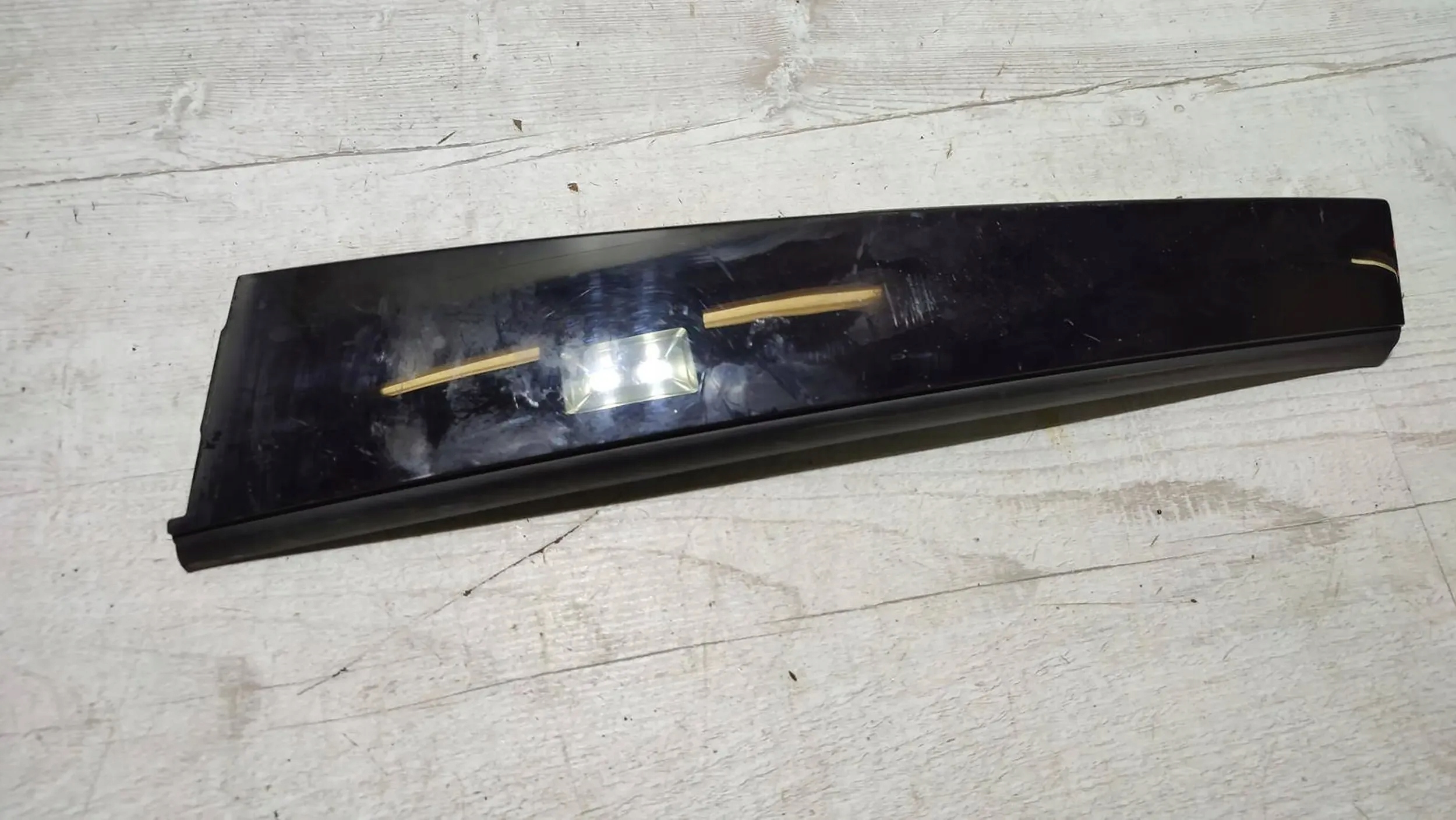 Volvo V40 II 2018r rear part side right moulding door