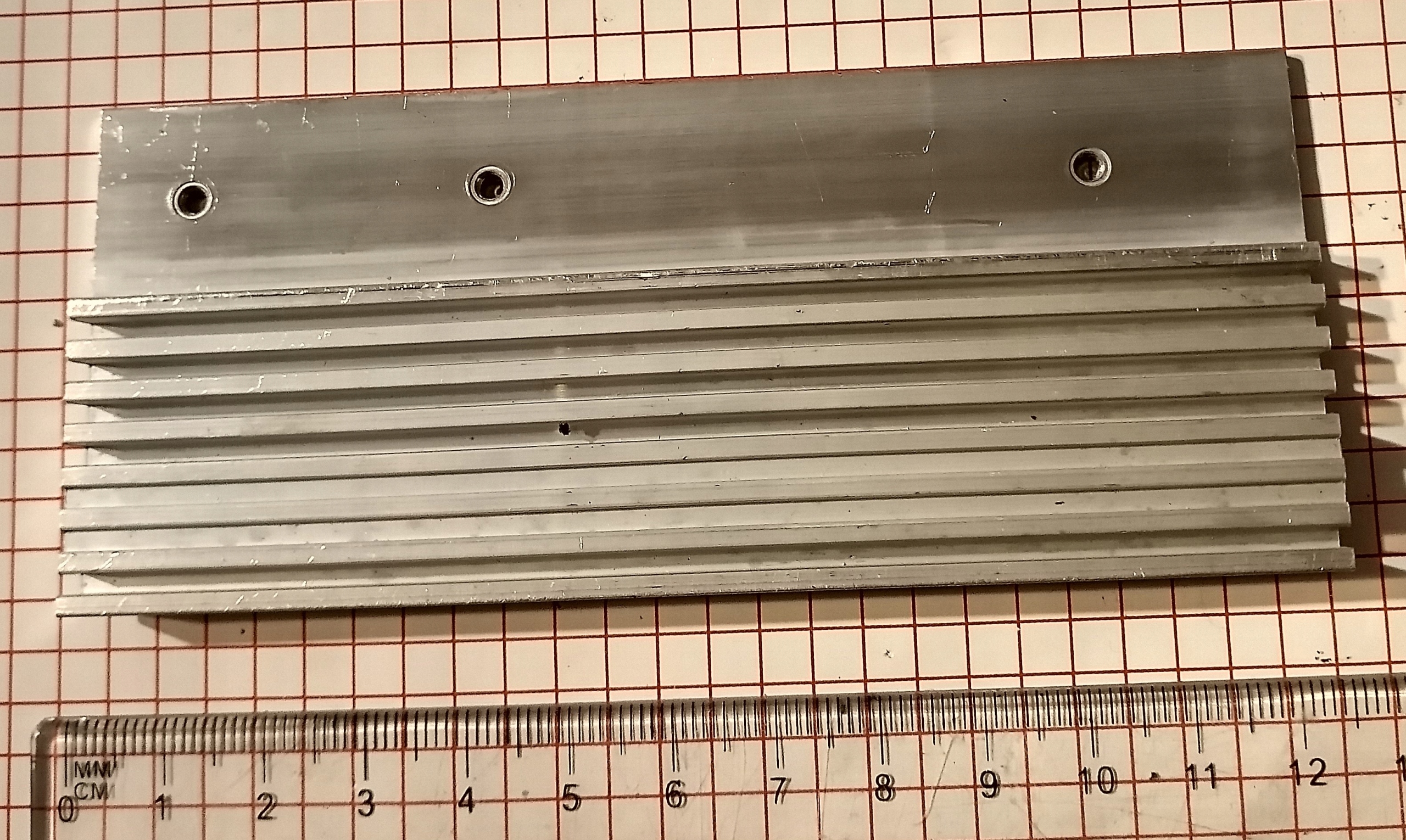 RADIATOR 120 x 50 x 7mm / 3008D