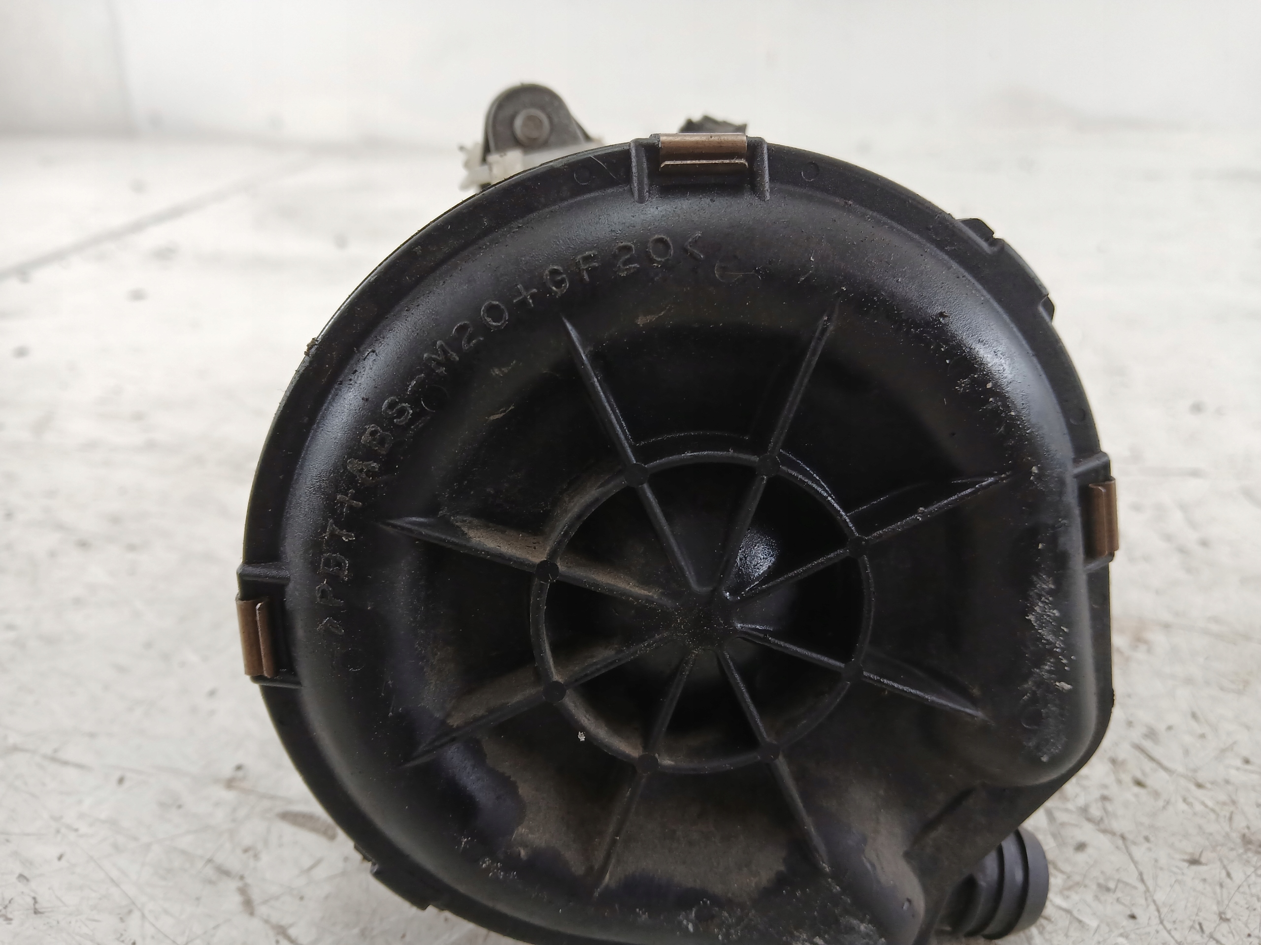 MERCEDES W168 1.7 CDI pump air secondary A0001404085
