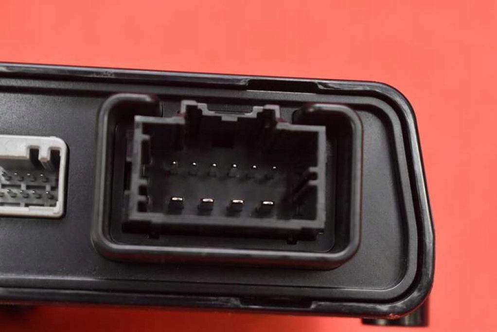 control unit module door left front 1003101-00-E TESLA MODEL S 16-21