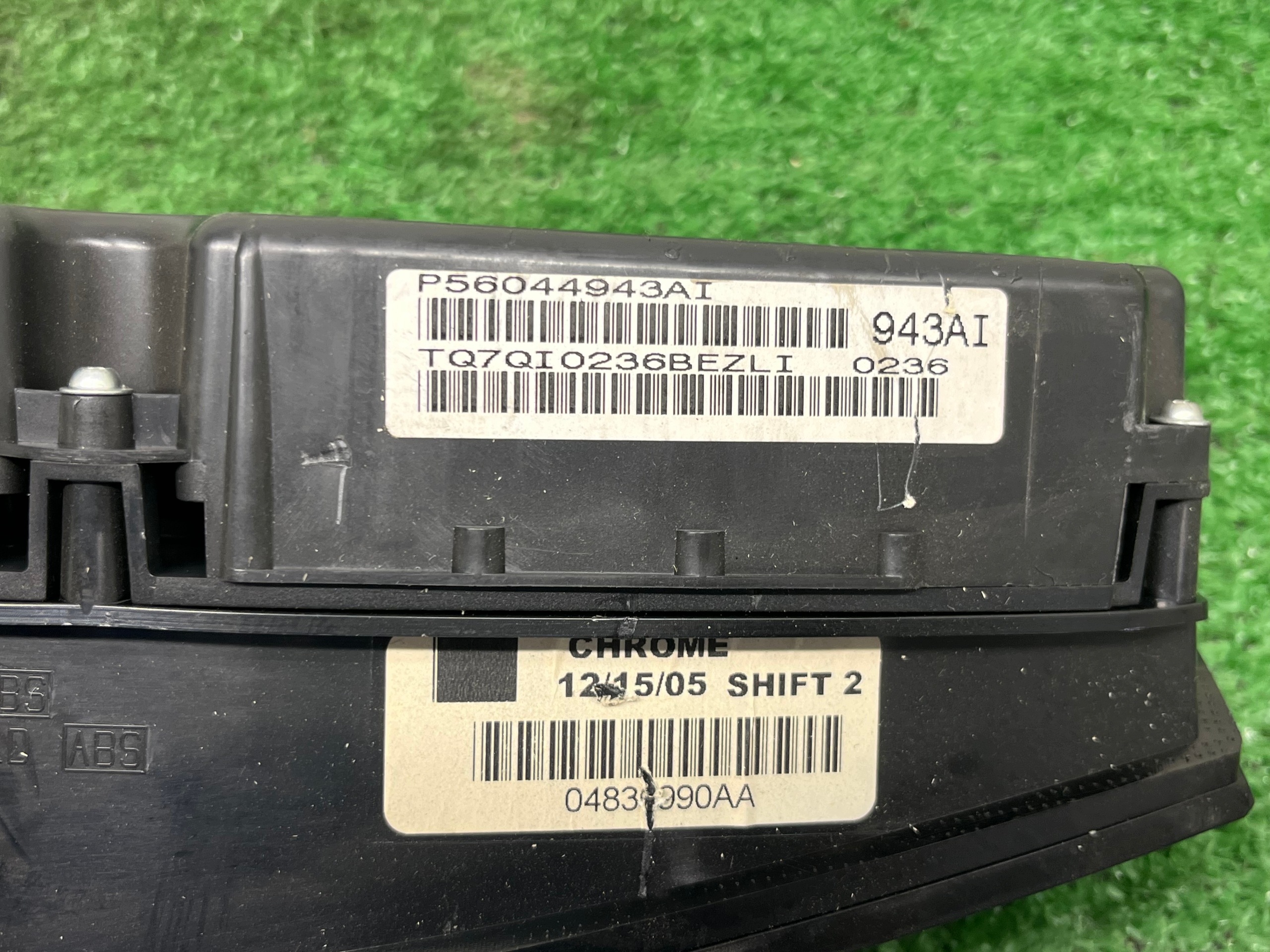 dials dials PREDKOSCIOMIERZ CHRYSLER 300C 04836990AA P56044943AI 3.0 CRD