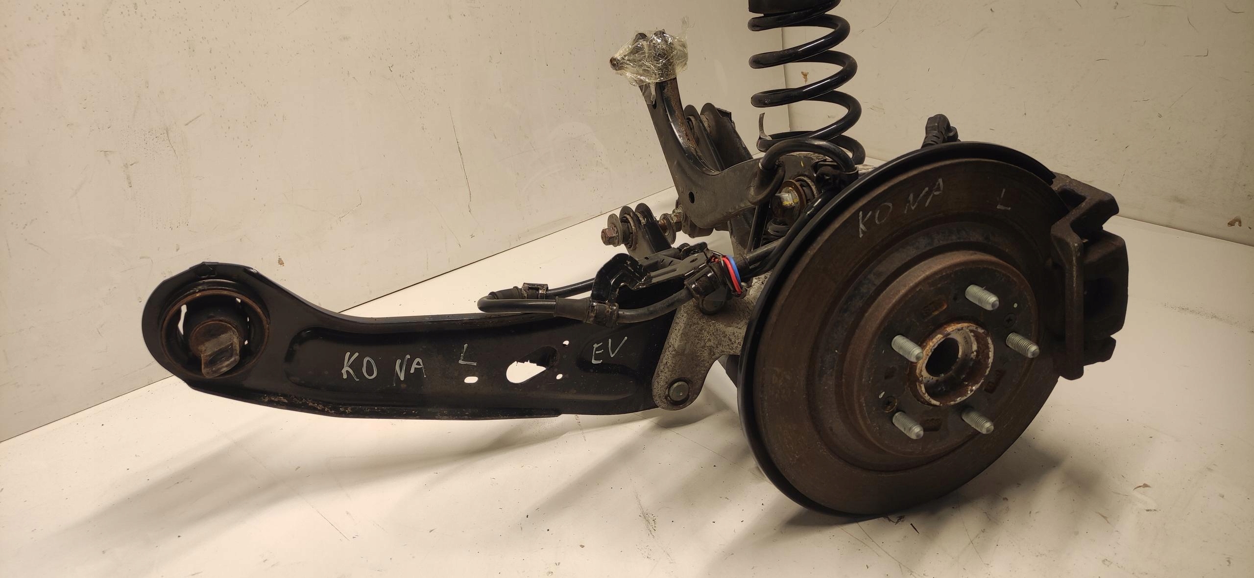 sususpension rear part rear. left swing arm HYUNDAI EV 17-21