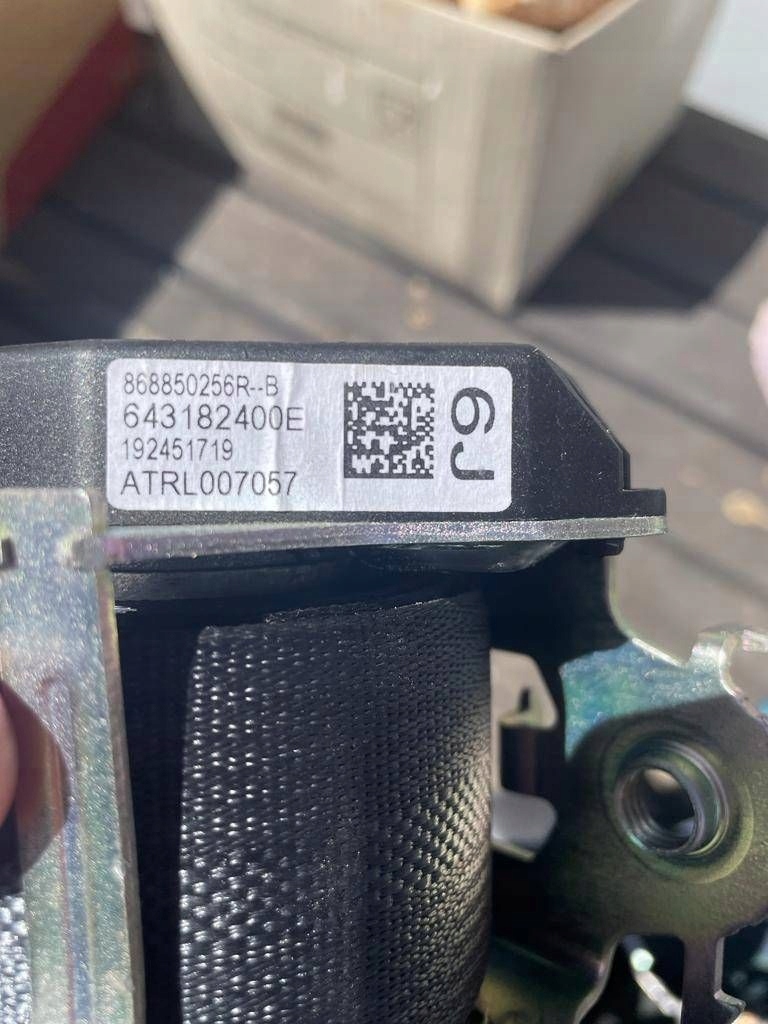 tension belt safety RENAULT CAPTUR II 868850256R left front