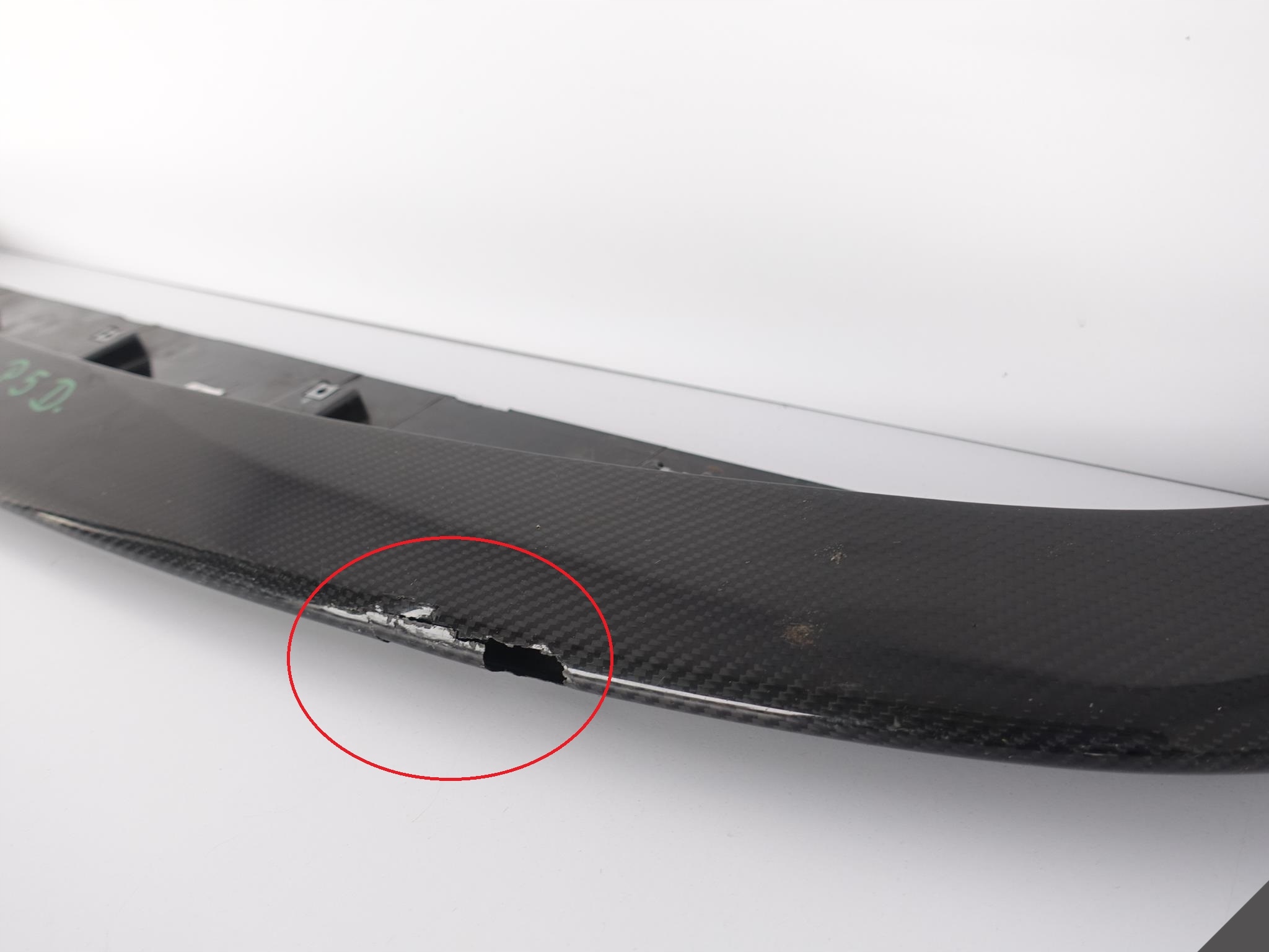 MASERATI LEVANTE TROFEO GTS LIFT CARBON SPOILER