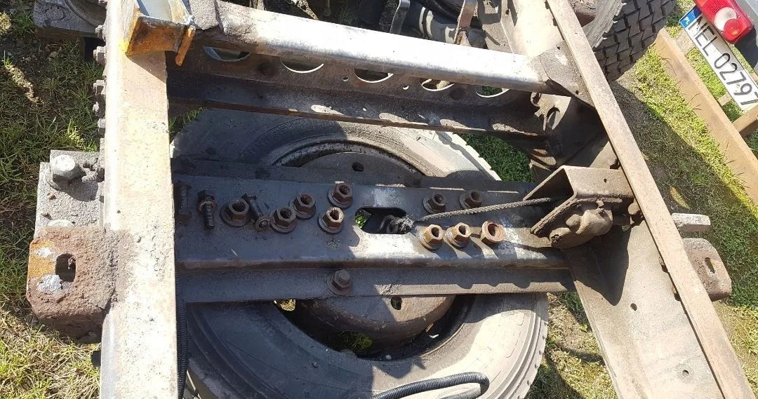 ЛІФТ ВІШАЛКА ЗАПАСНОГО КОЛЕСА DAF 45 LF