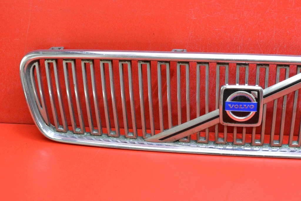 GRIGLIA cromato 08678680 VOLVO V50 1 e 03-11