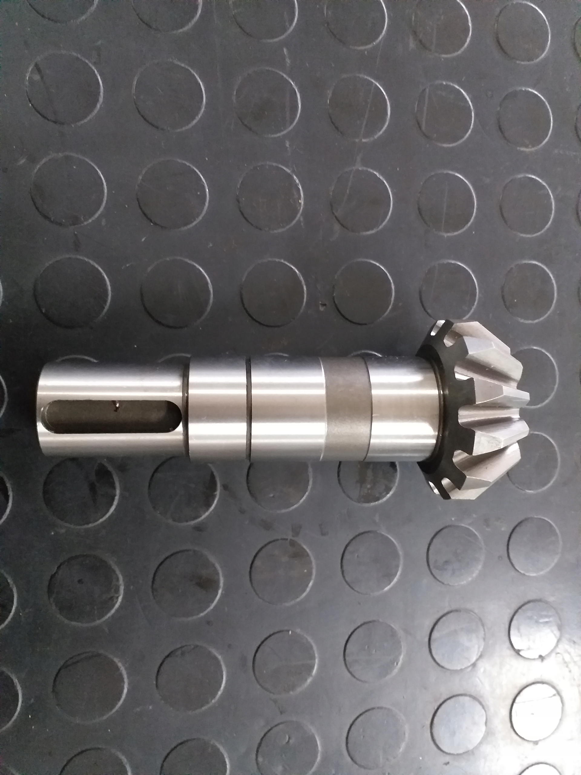 OLIMAC DRAGO wałek przekładni kątowej 12 zębów