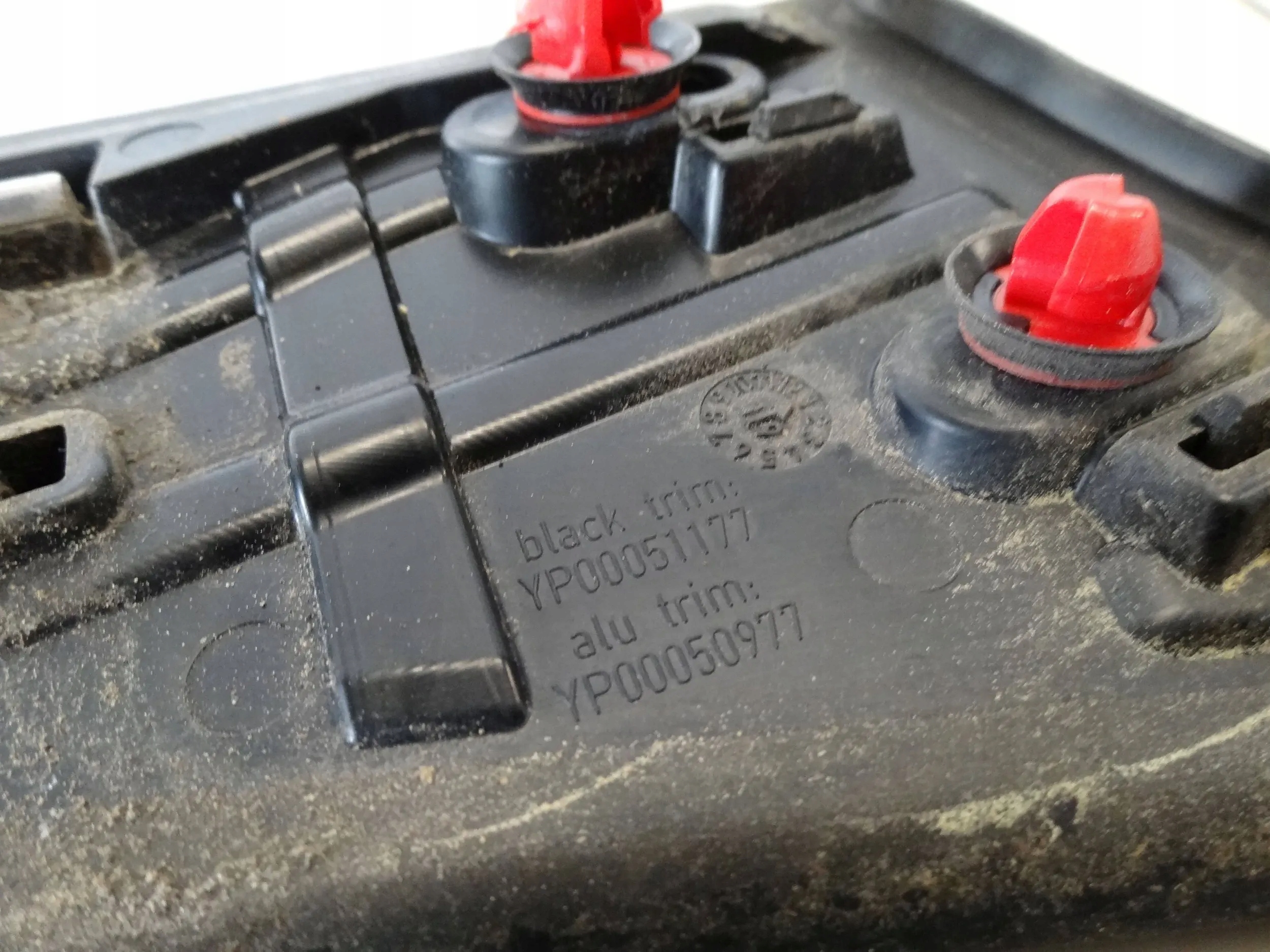 opel oe YP00051177 молдинг крыла