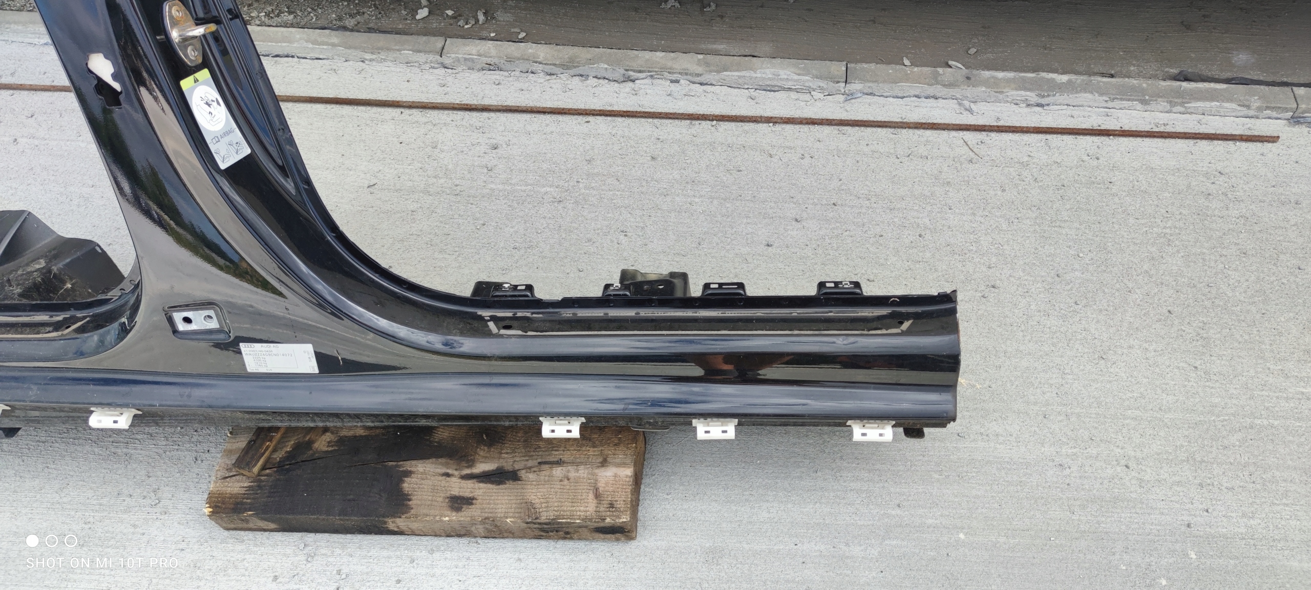 quarter threshold pillar B right AUDI A6 C7 LIFT LY9B