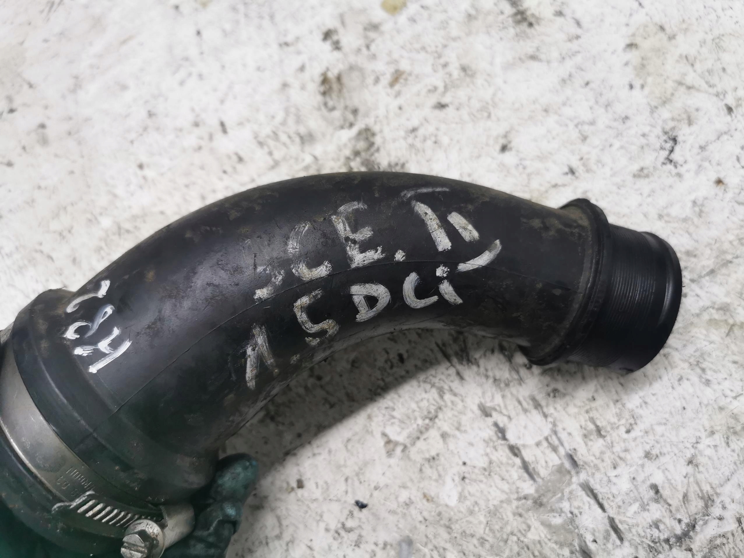 pipe air RENAULT SCENIC II 1.5DCI 8200453501