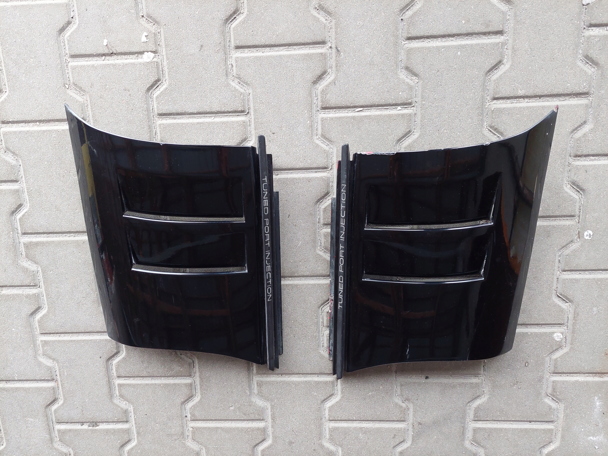 fender right front front CHEVROLET CORVETTE C4