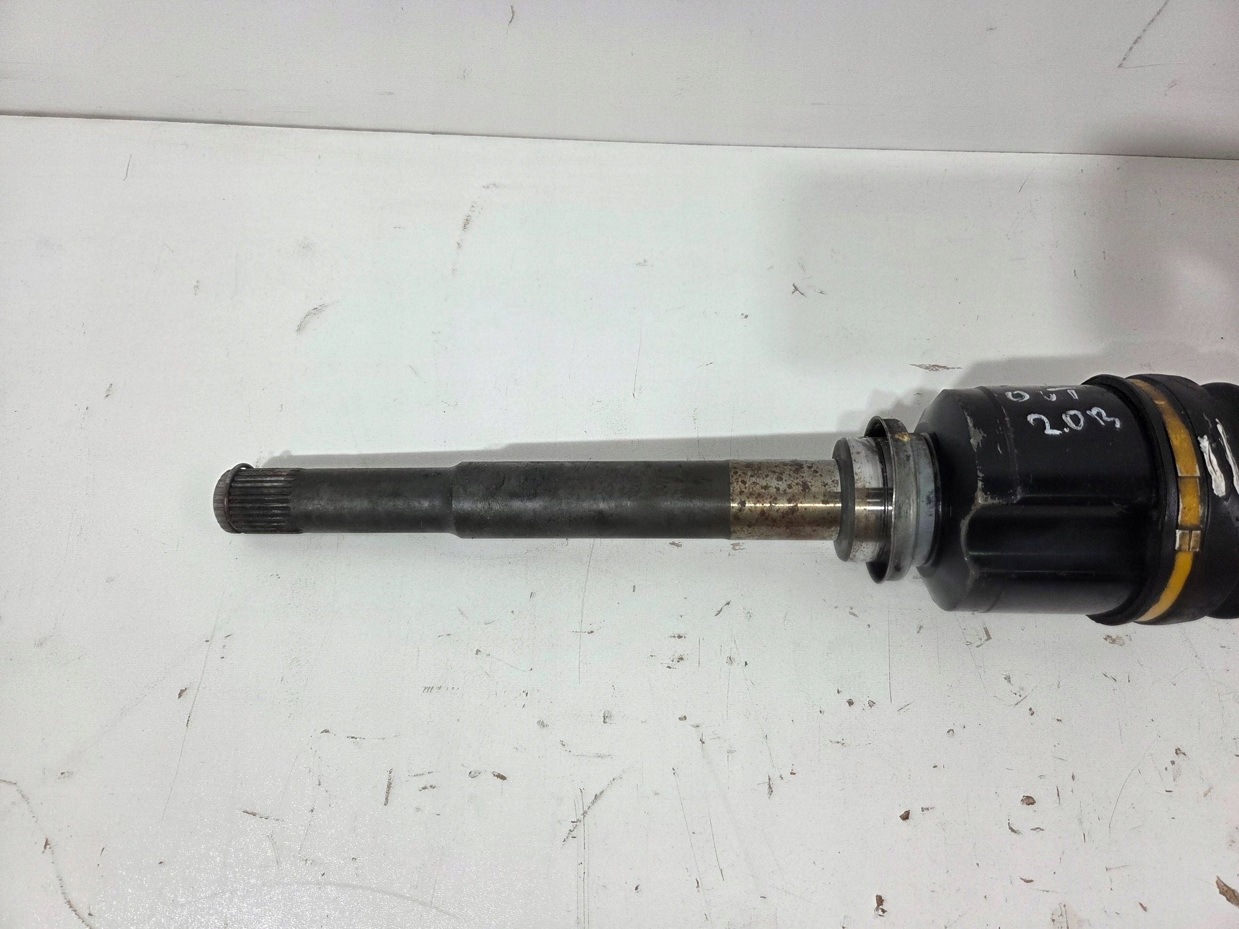 Mitsubishi Outlander III 2,0 B AWD semi-axis front right 3815A306 (P725)