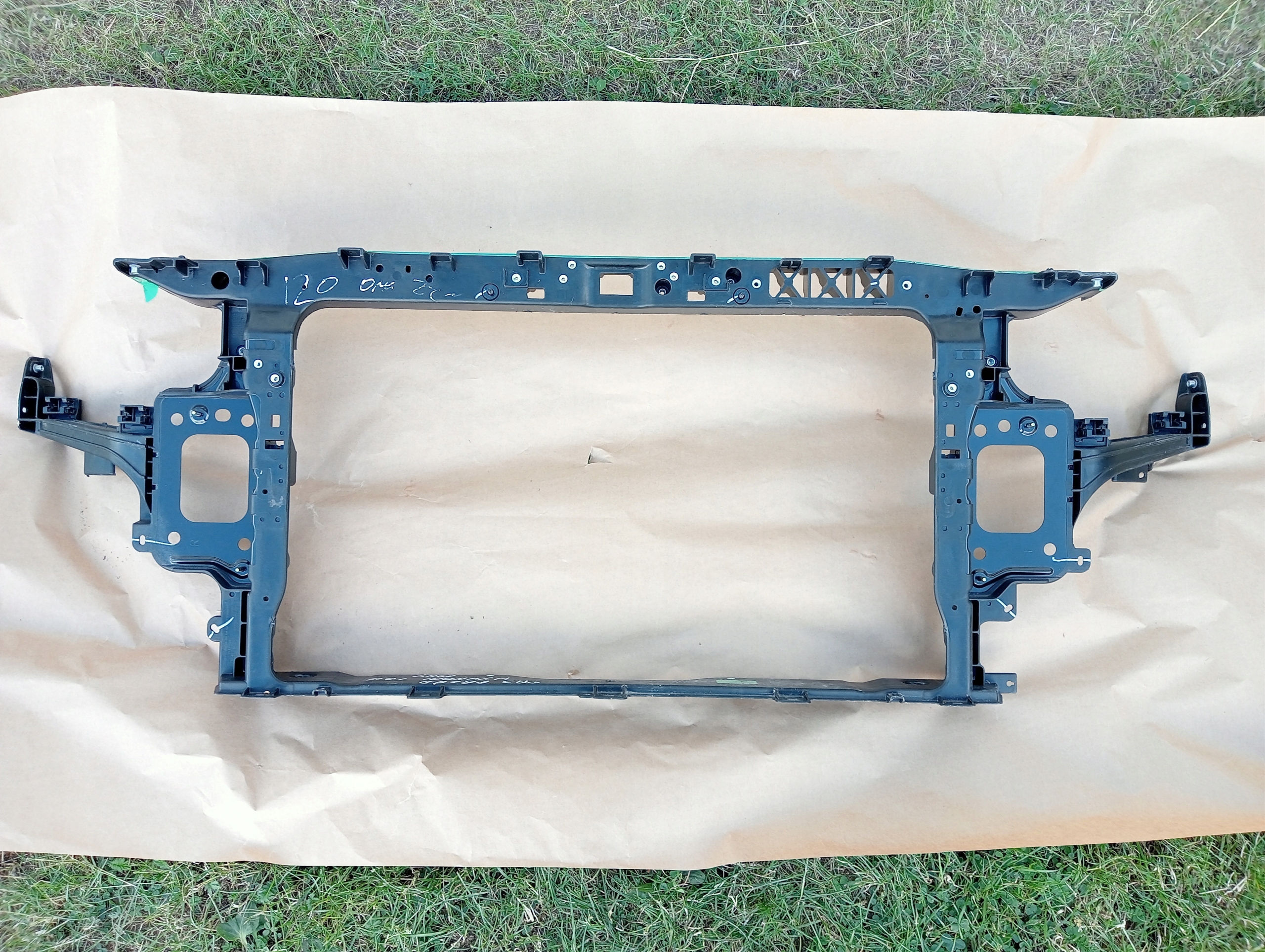 WZMOCNIENIE PAS PRZEDNI HYUNDAI I30 II 64101-G4000