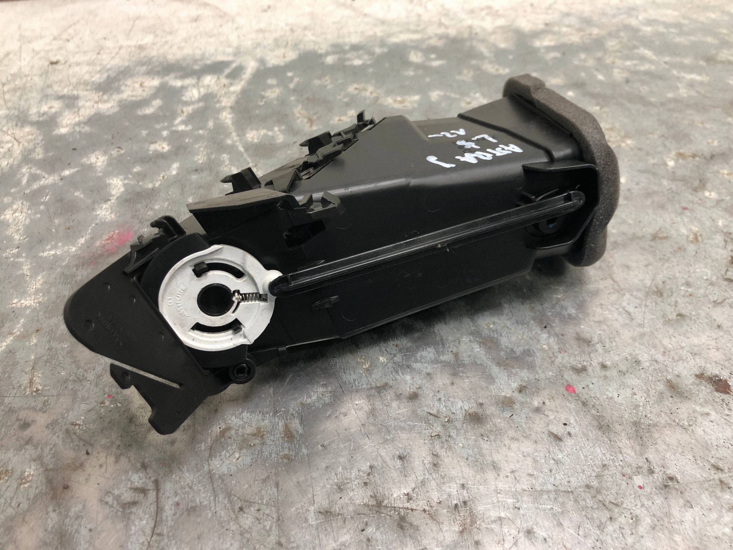 grid air conditioning devices left central OPEL ASTRA J KOMBI 13300564
