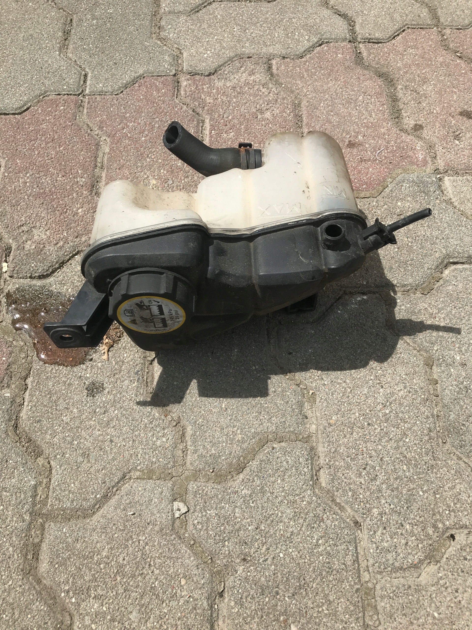 Réservoir eau MONDEO MK4 6G91-8K218