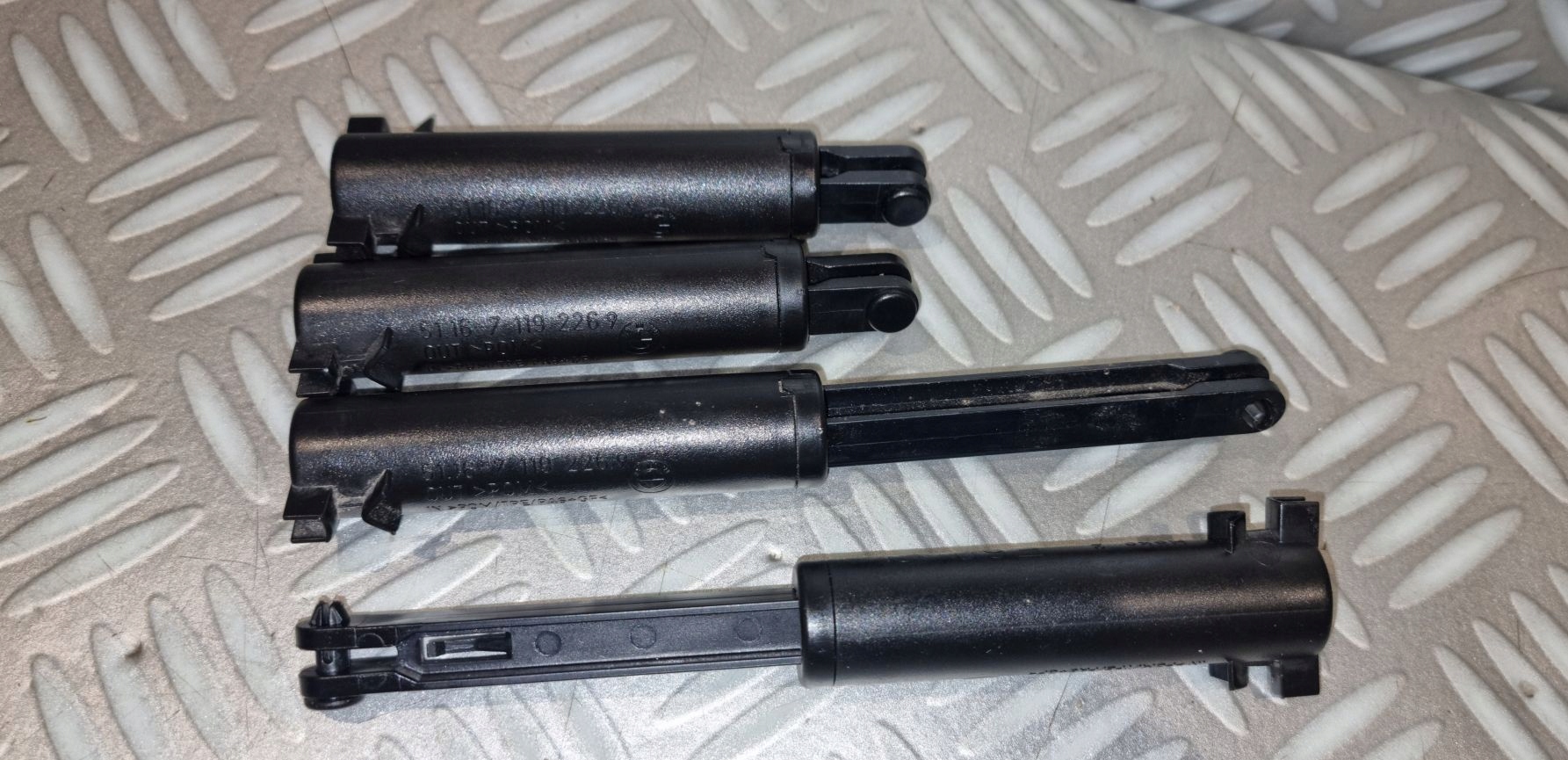 BMW 5 E60 E61 сервопривод бардачок на пассажира 7119226 7119226.9