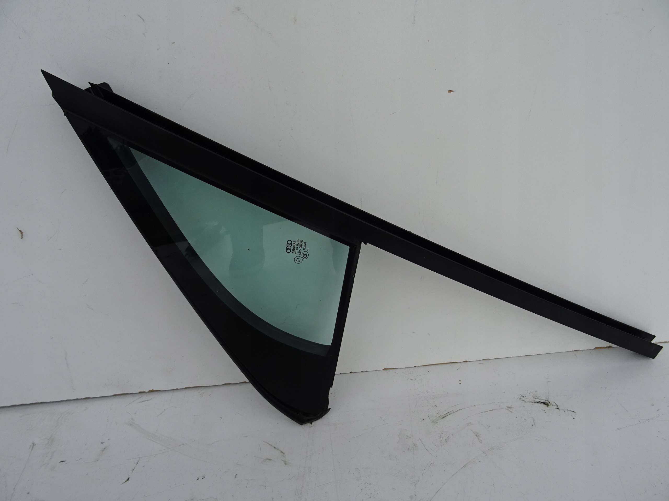 4M0845113 AS2 - AUDI Q7 SQ7 скло двері ліва передня передня 2015