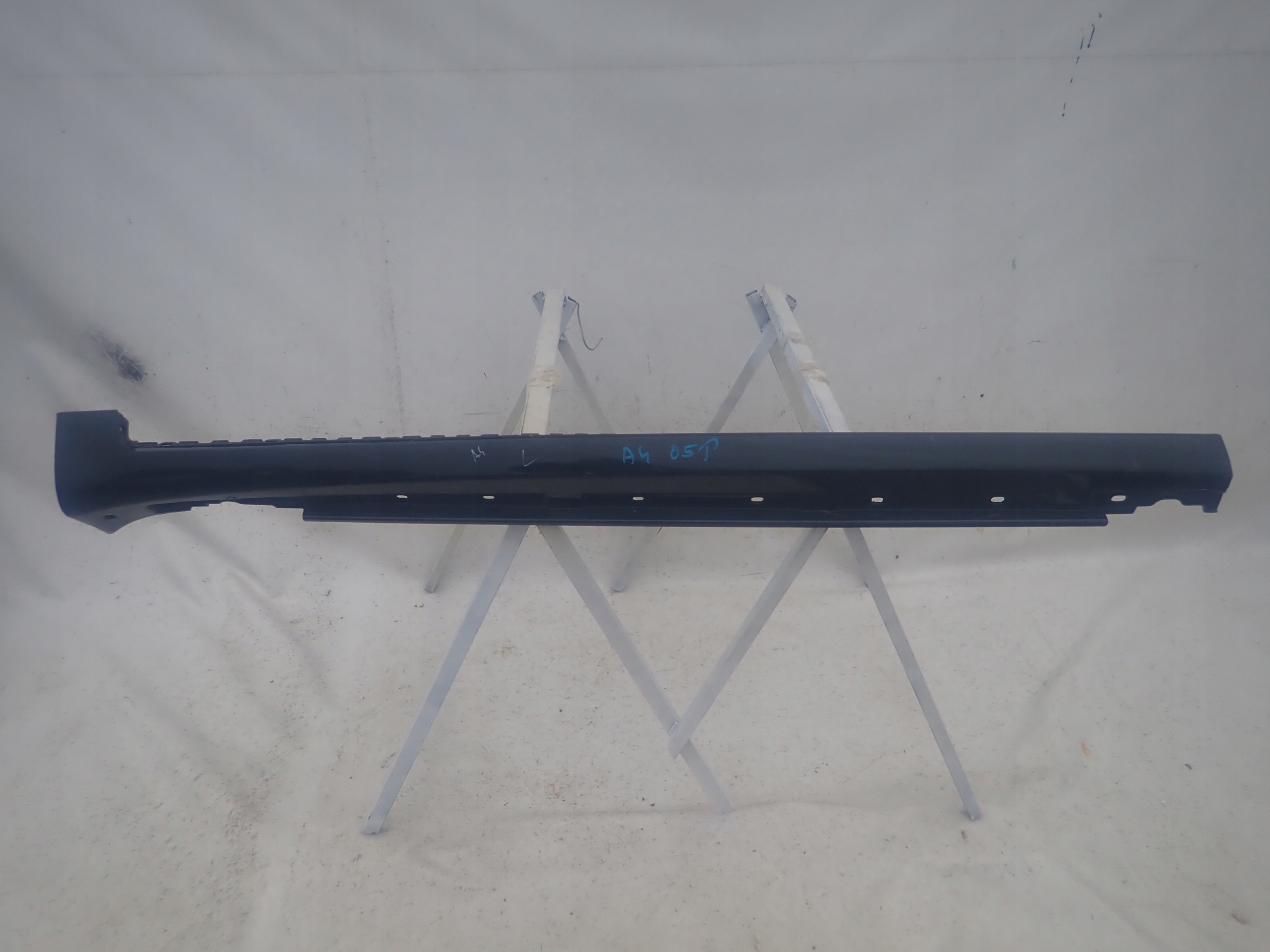 AUDI A4 B7 04-08 threshold left moulding threshold left
