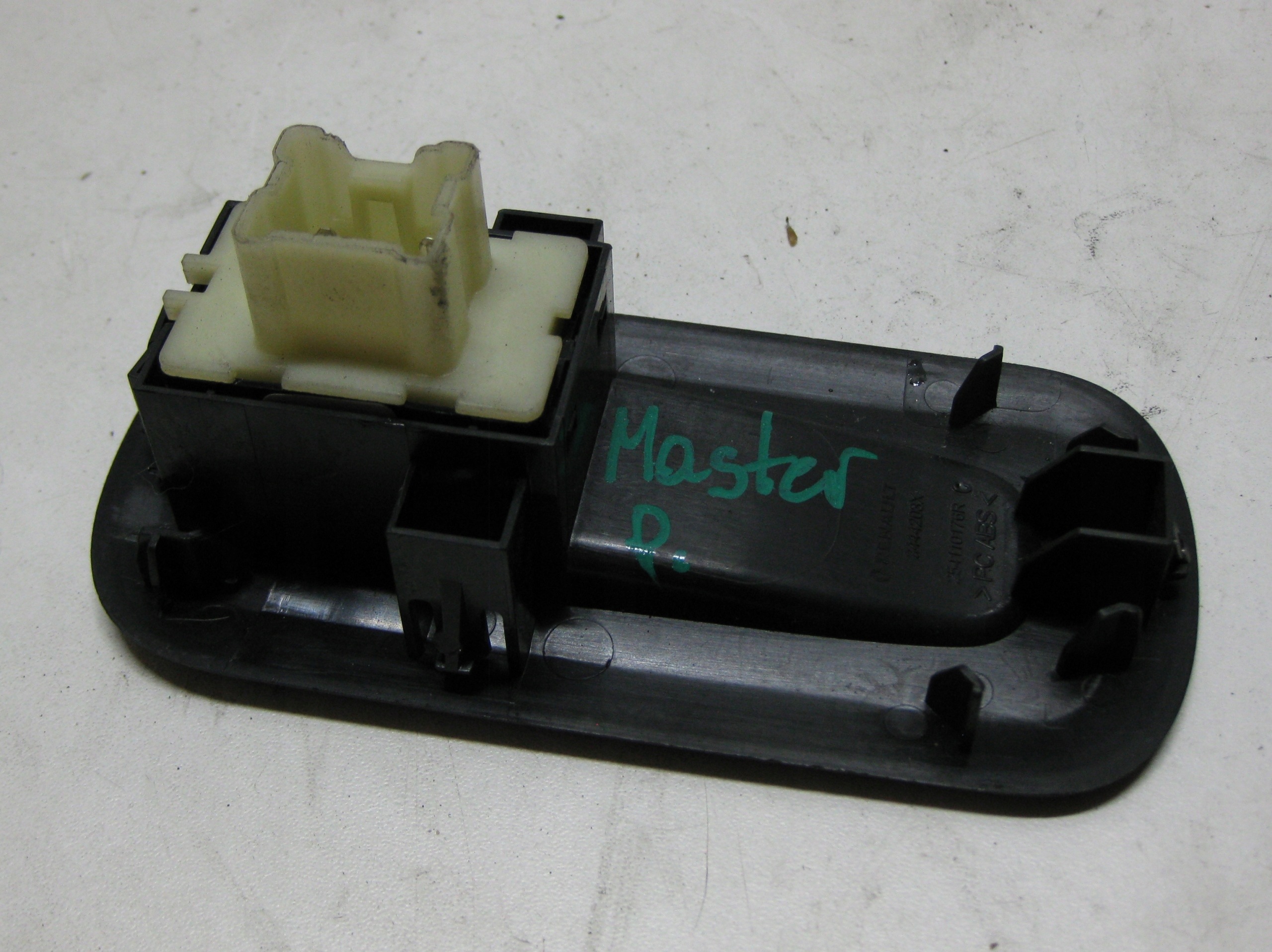 RENAULT MASTER III LIFT PANEL button DO windows right 254110176R