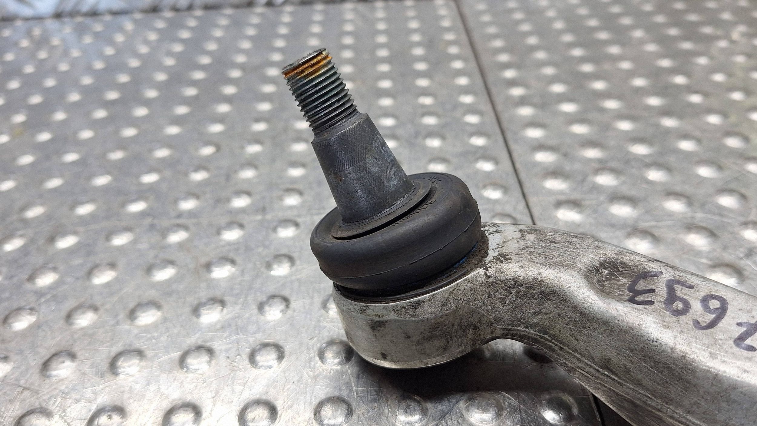 arm left front 8K0407693 AUDI A4 B8 A5 8F LIFT Q5 8R