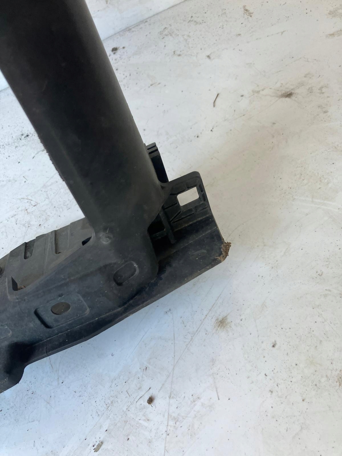 support panel for radiators pillar PEUGEOT 208 II 9823718480 9848028180
