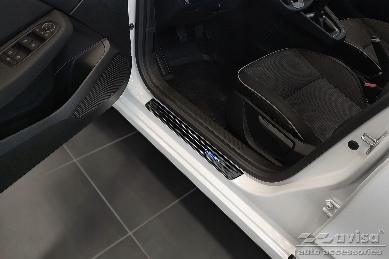 RENAULT CLIO V 5D nakladki progowe na progi Producer Avisa