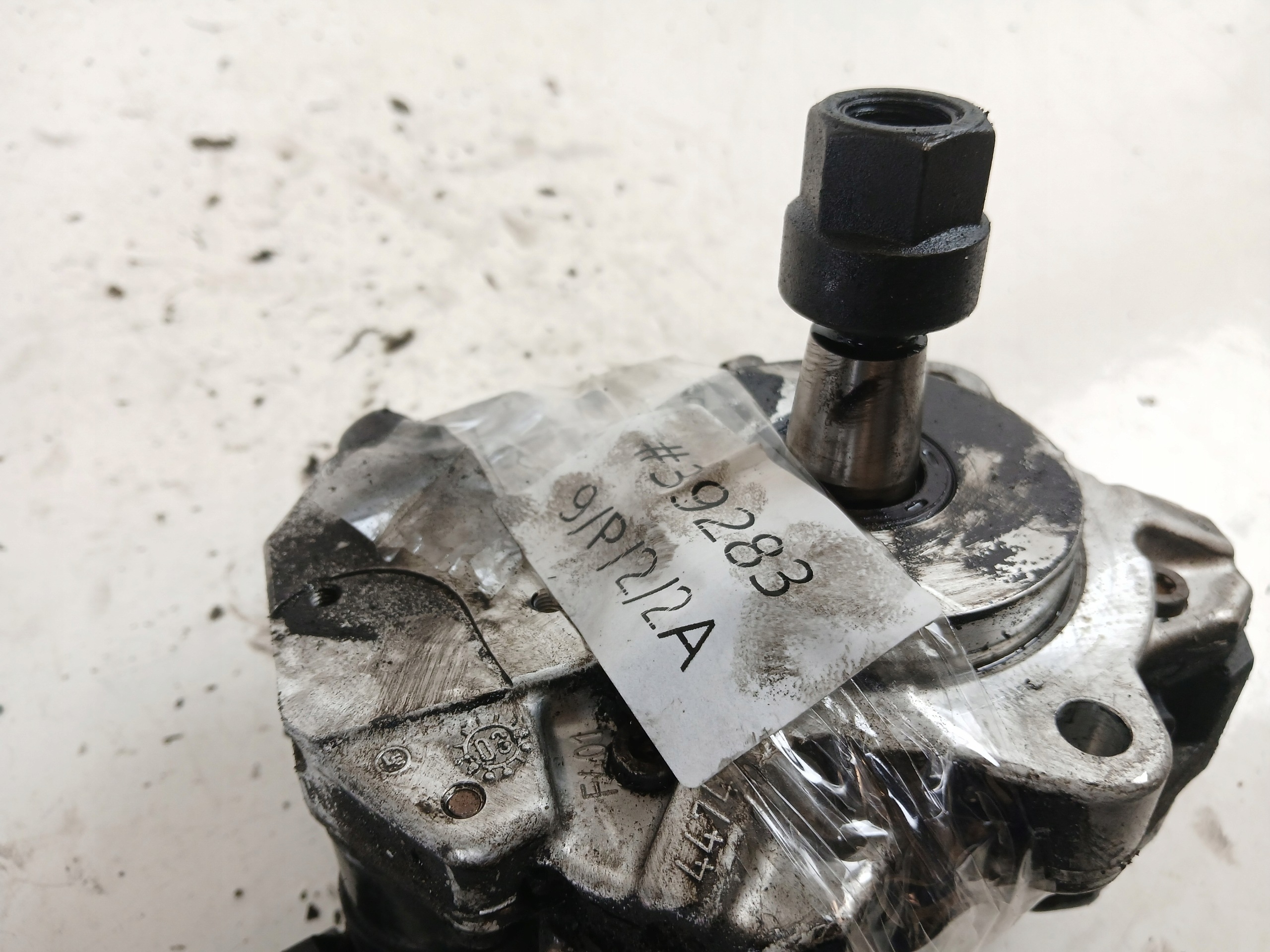 BMW E90 E91 E87 E81 E46 2.0 D Einspritzpumpe 7788670