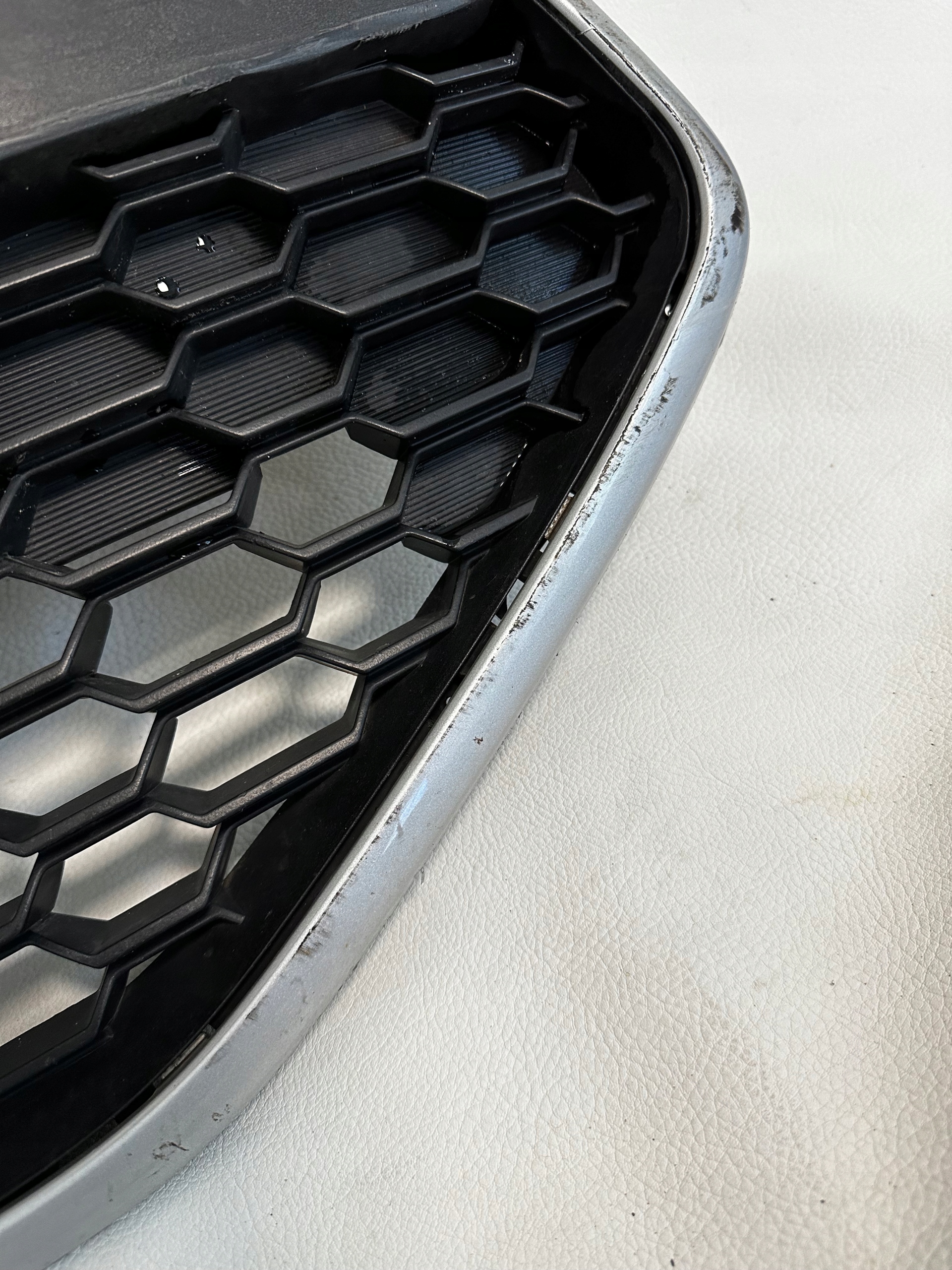 Hyundai IX20 grill grille radiator