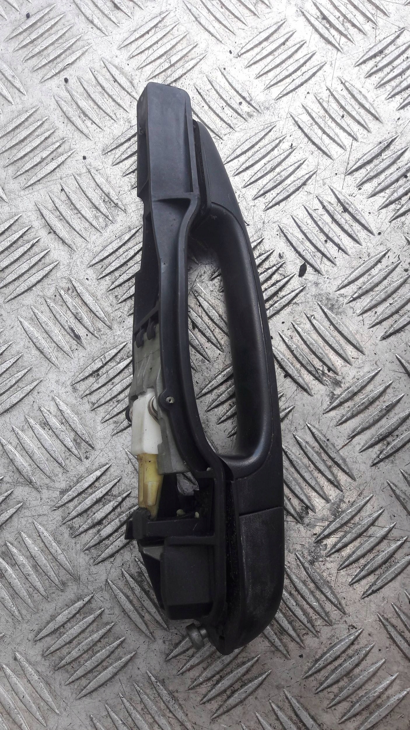 ручка двери левая задняя 3 E46