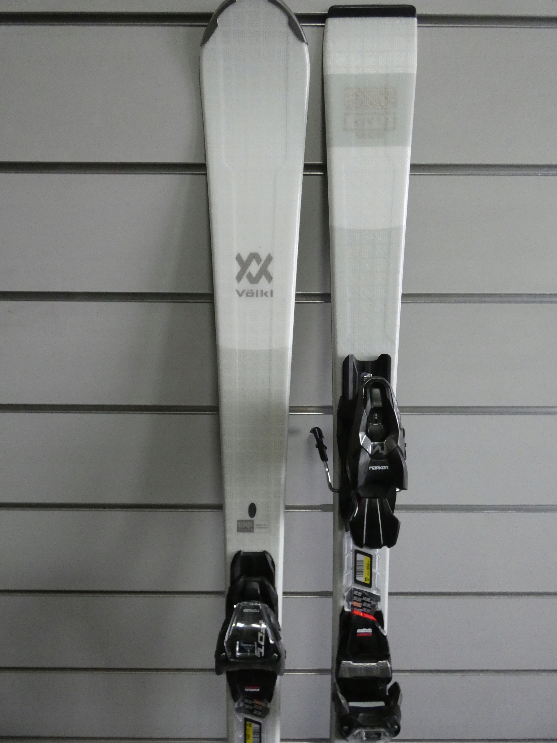 VOLKL FLAIR 72 ALESSIA 2023 /151/ + vMOTION FDT 10 GW Kod producenta FLAIR 72 ALESSIA 151