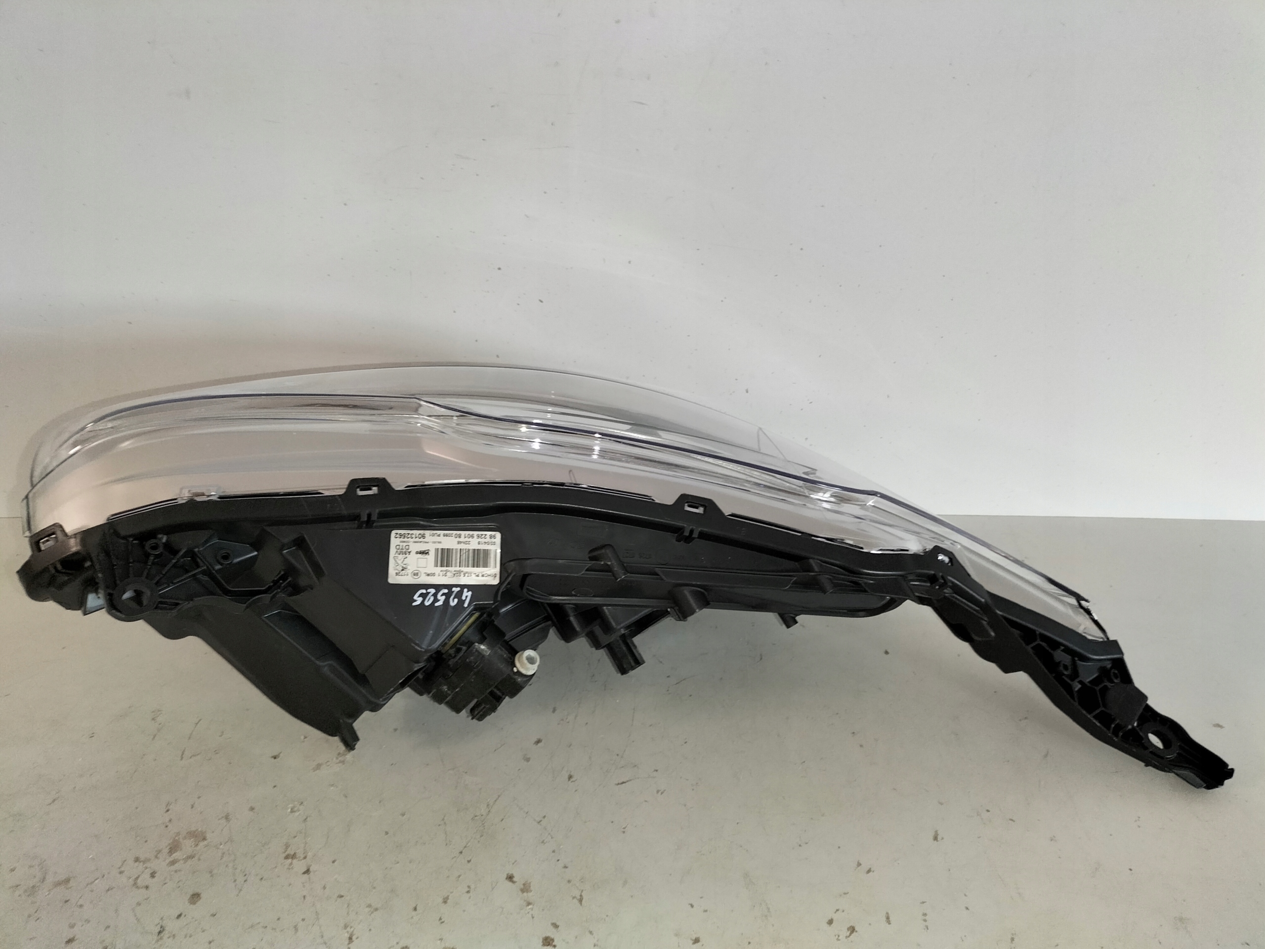light front reflektor right PEUGEOT 208 LIFT 15-19