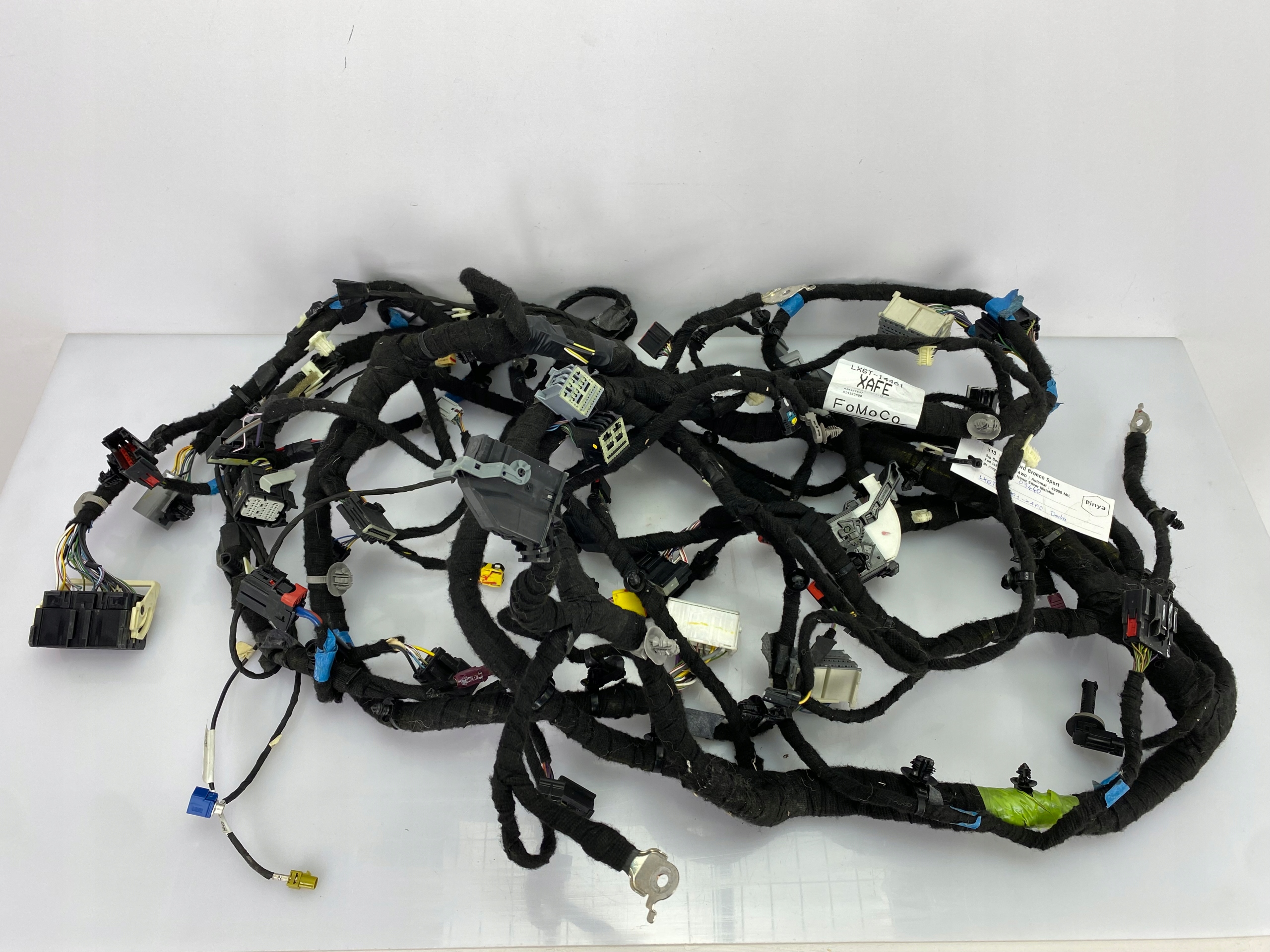 bundle of the dashboard Ford Bronco Sport 2020+ USA
