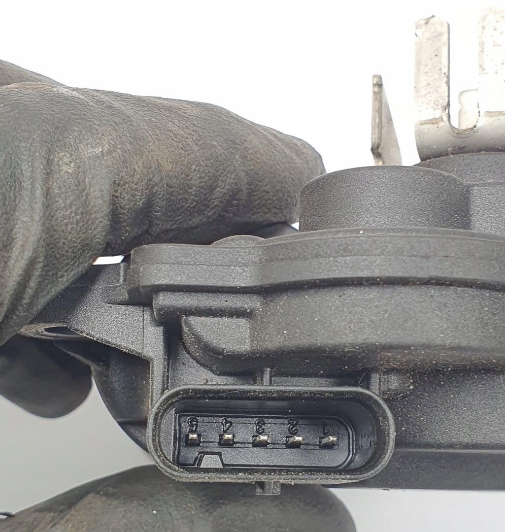 PRZEPUSTNICA WYDECHU MERCEDES W177 A2139068601 Typ samochodu Samochody osobowe