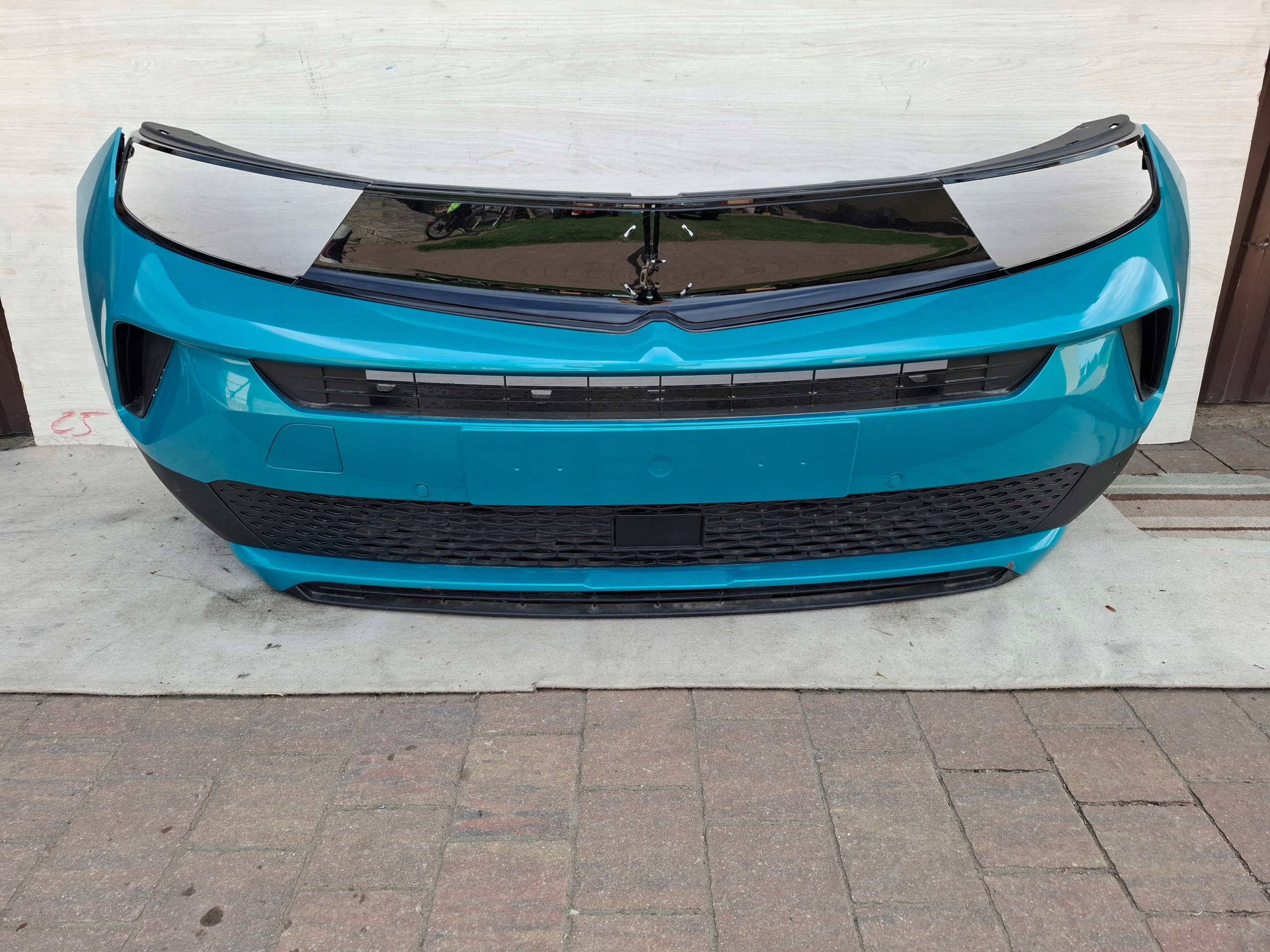 OPEL MOKKA B II LIFT front bumper front complete 25r TROPICAL GREEN