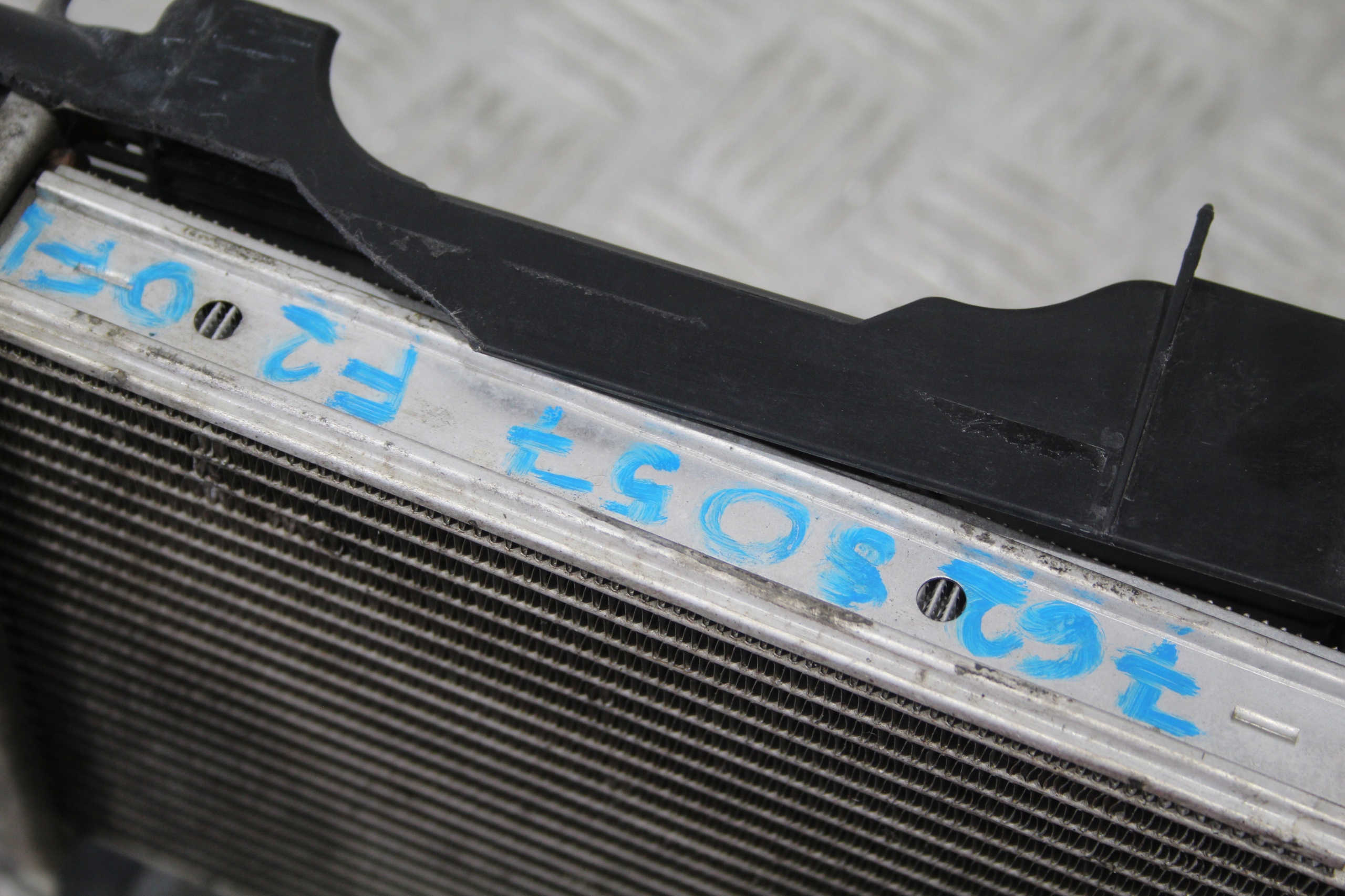 water cooler BMW 1 F20 LIFT 7628057