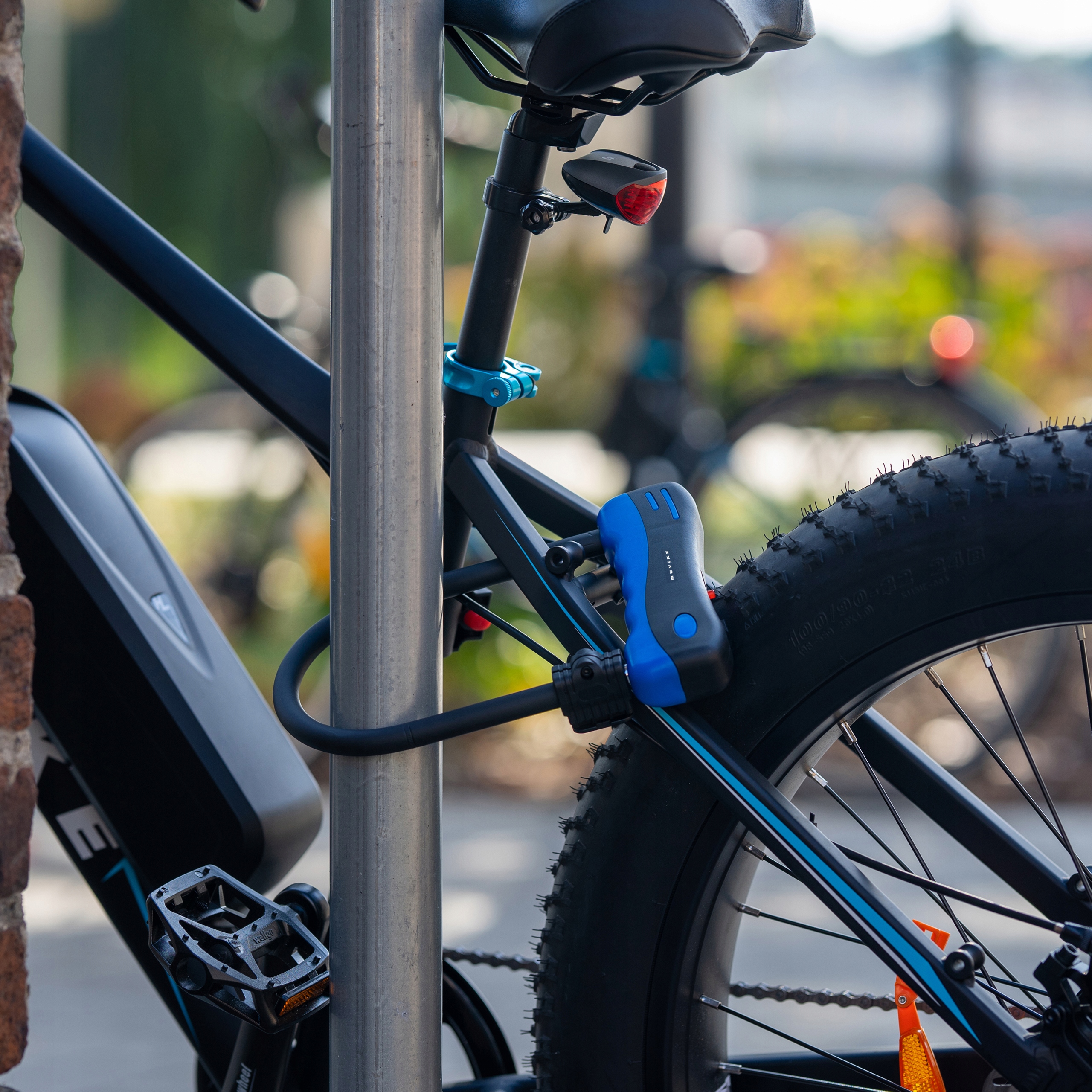 ZAPIĘCIE ROWEROWE U LOCK ZAPIĘCIE DO ROWERU MUVIKE U-SHAPE 245/14K STAL Typ zamka na kluczyk