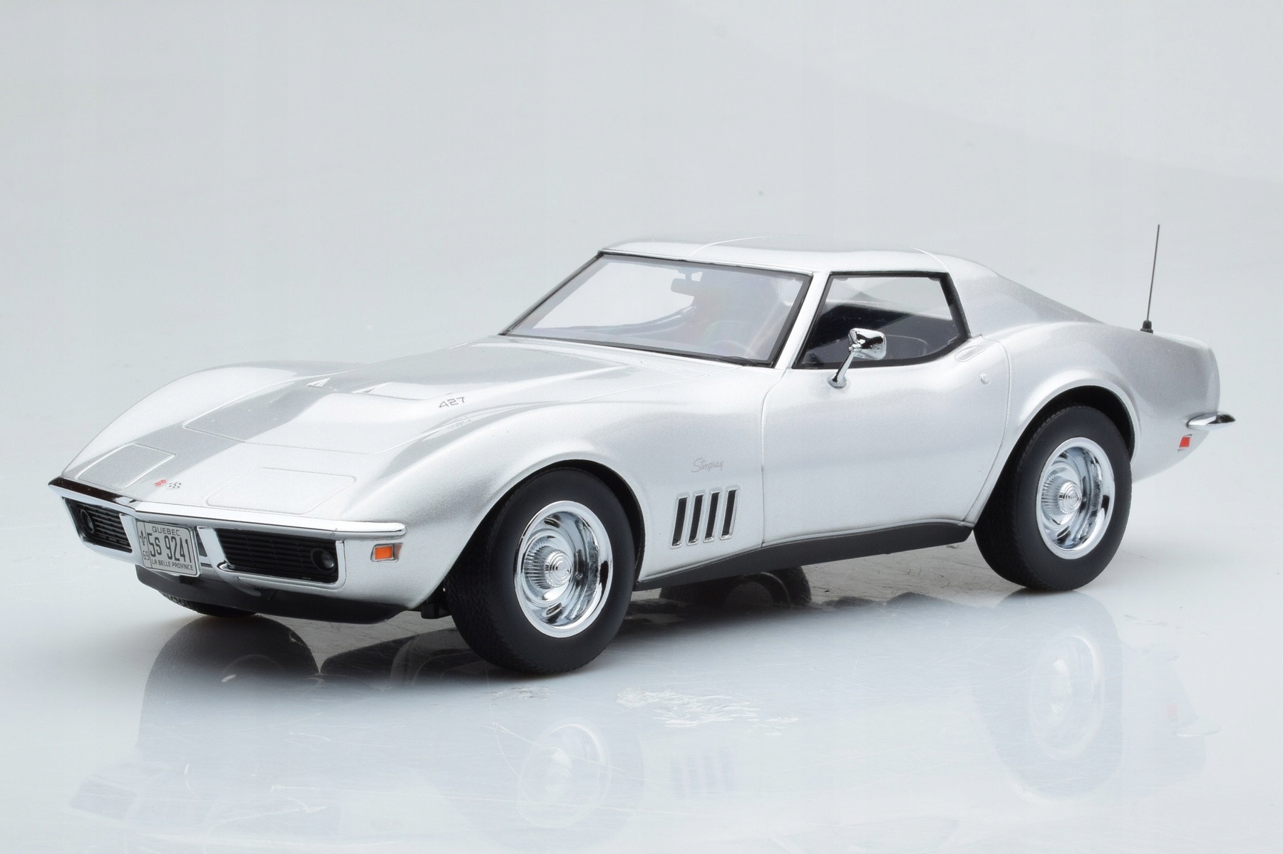 Chevrolet Corvette C3 Coupe Silver Norev 1/18